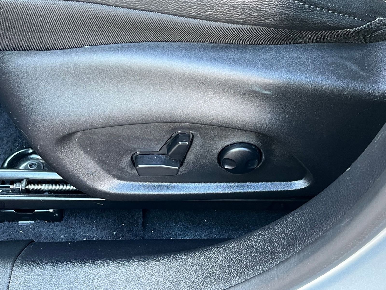 Thumbnail: 2025 Jeep Compass - 21