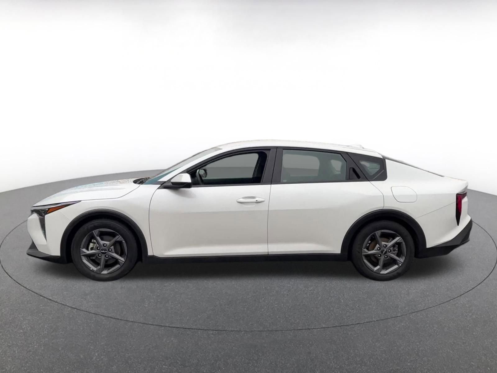 Thumbnail: 2025 Kia K4 - 9