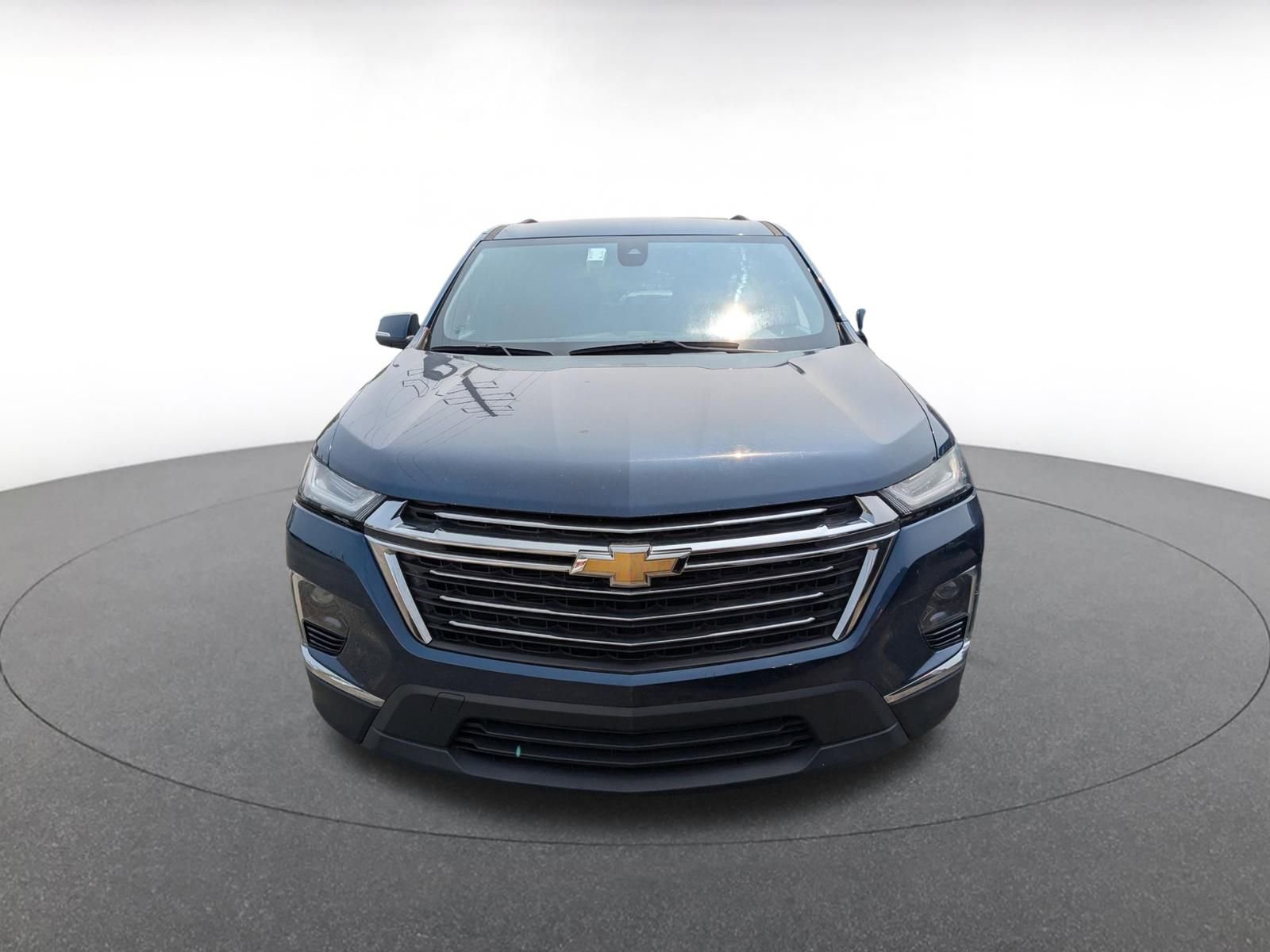 2023 Chevrolet Traverse LT 2