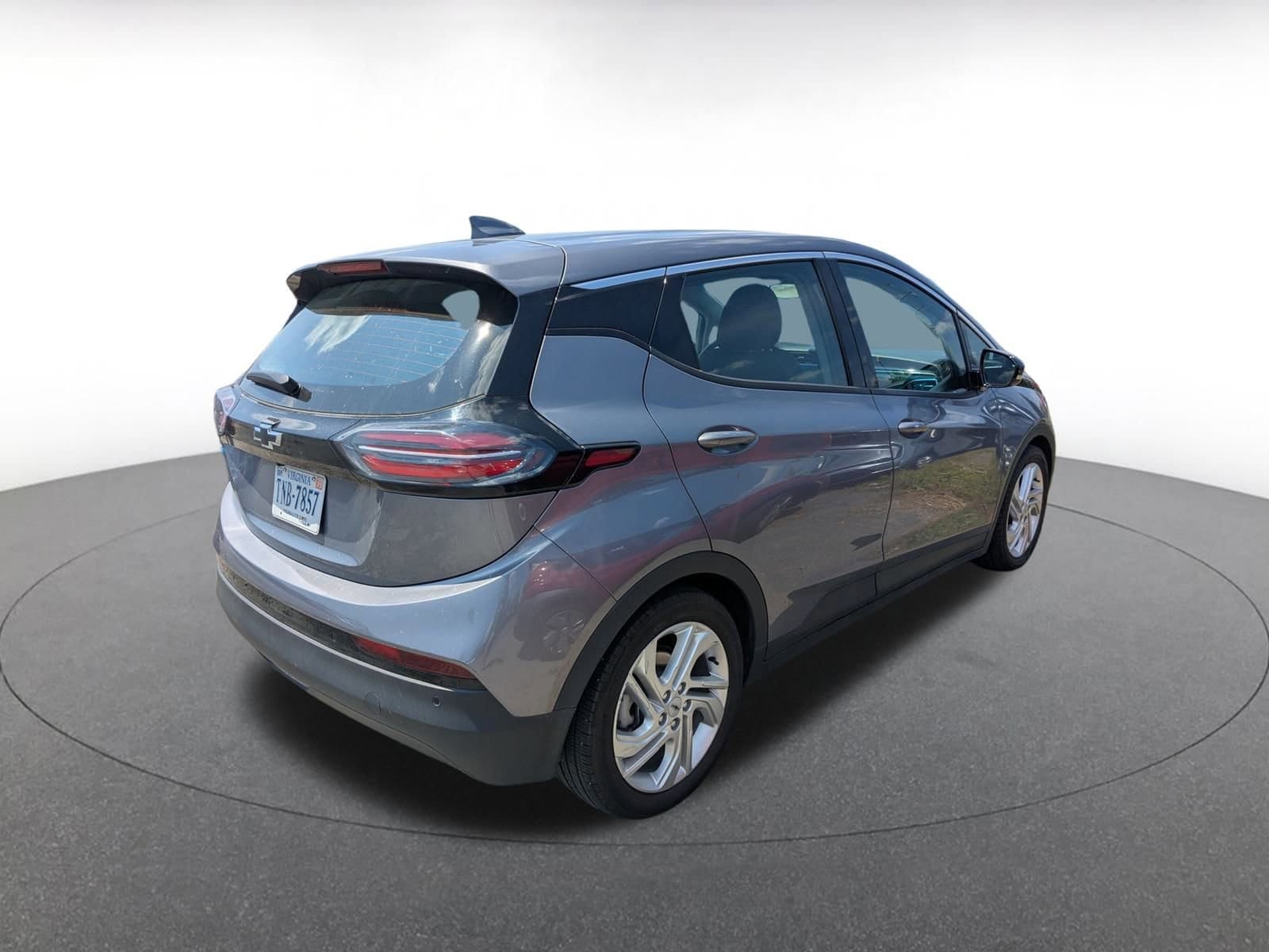 Thumbnail: 2023 Chevrolet Bolt EV - 5