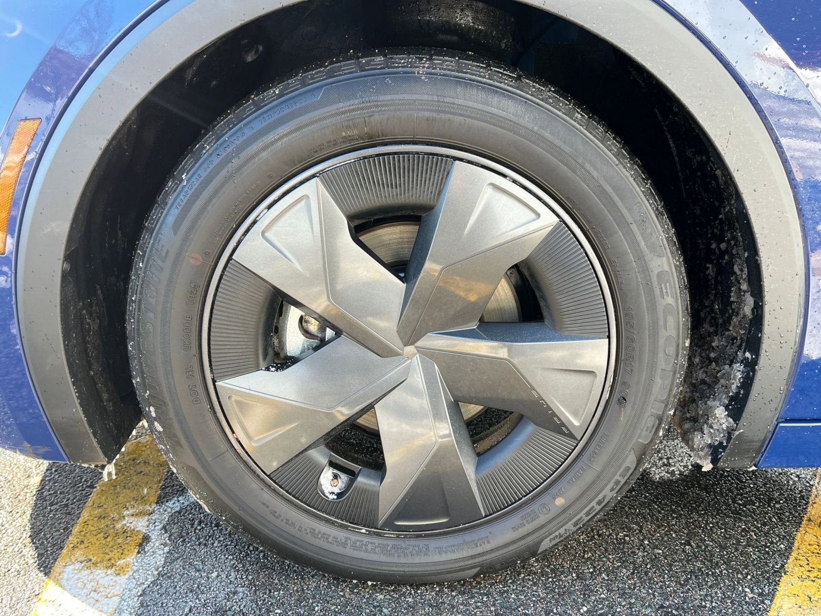 Thumbnail: 2025 Toyota Prius - 27