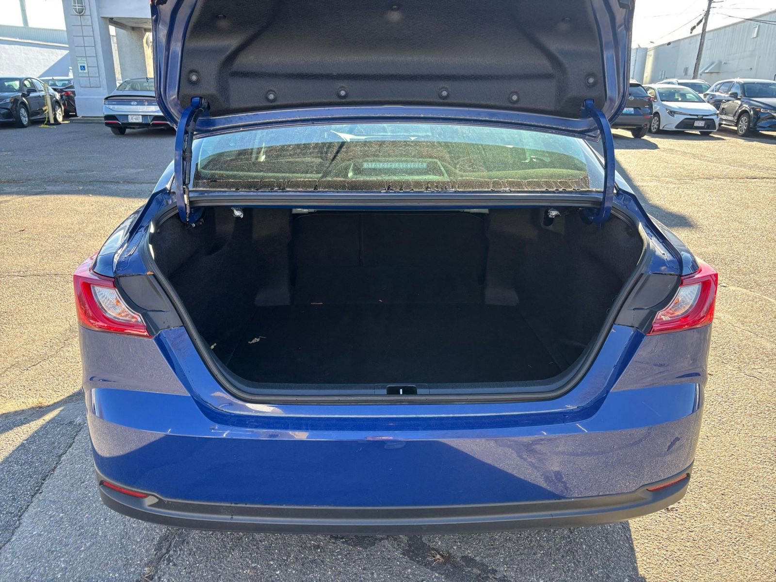 Thumbnail: 2025 Toyota Camry - 27