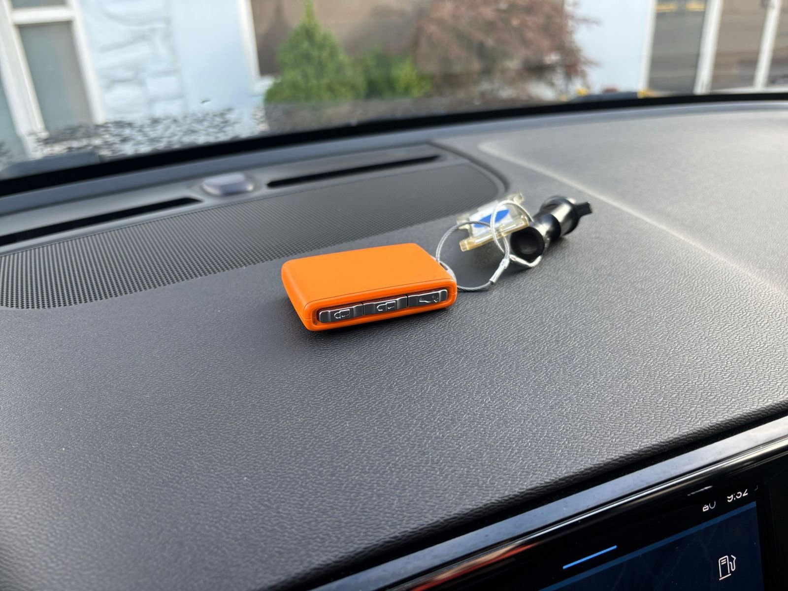 Thumbnail: 2024 Volvo XC40 - 21