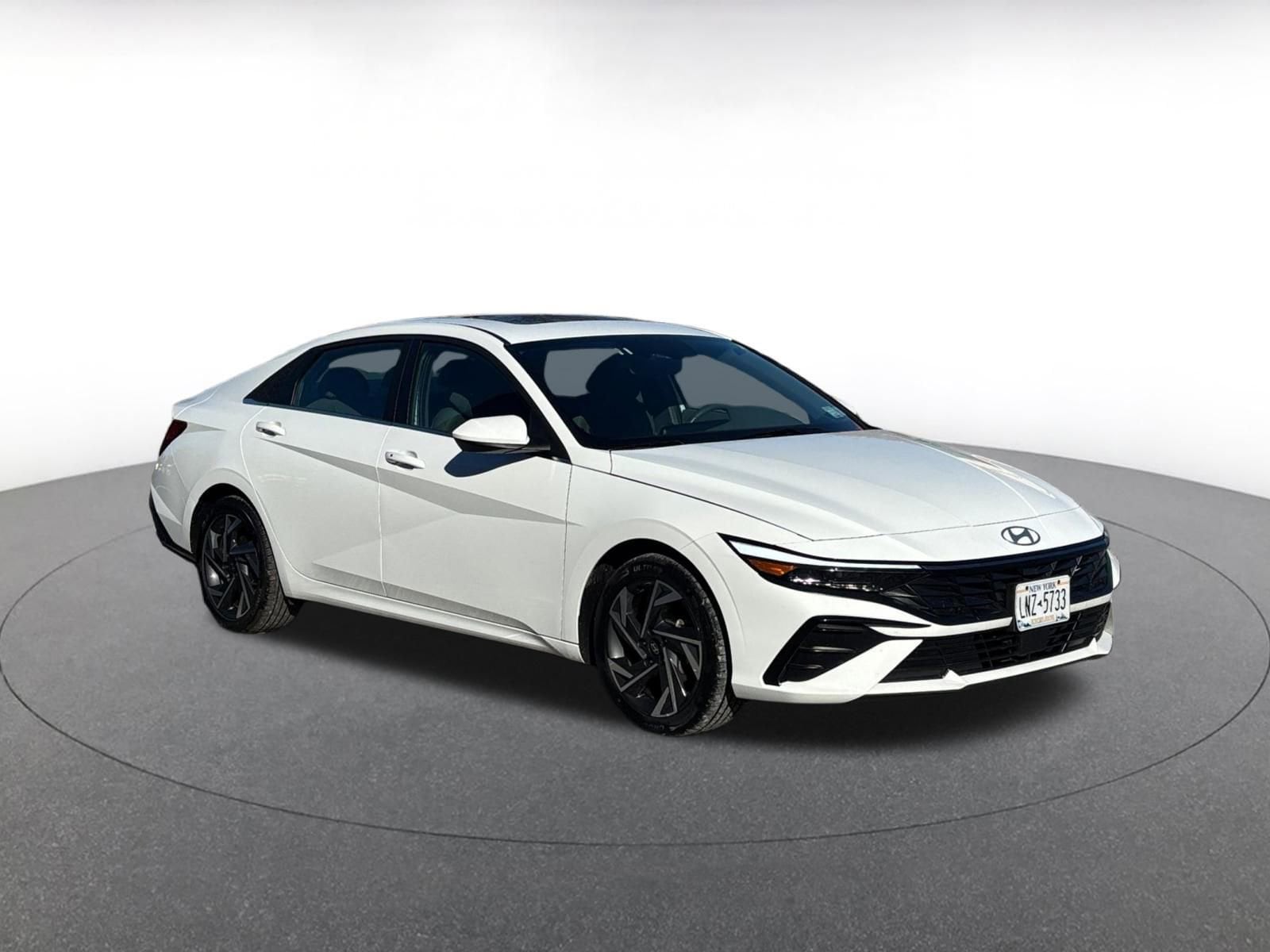 Thumbnail: 2025 Hyundai Elantra - 1