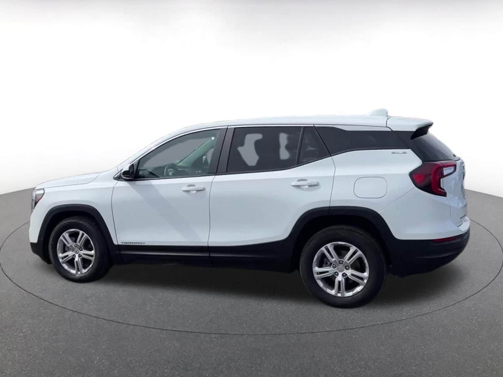 Thumbnail: 2024 GMC Terrain - 10