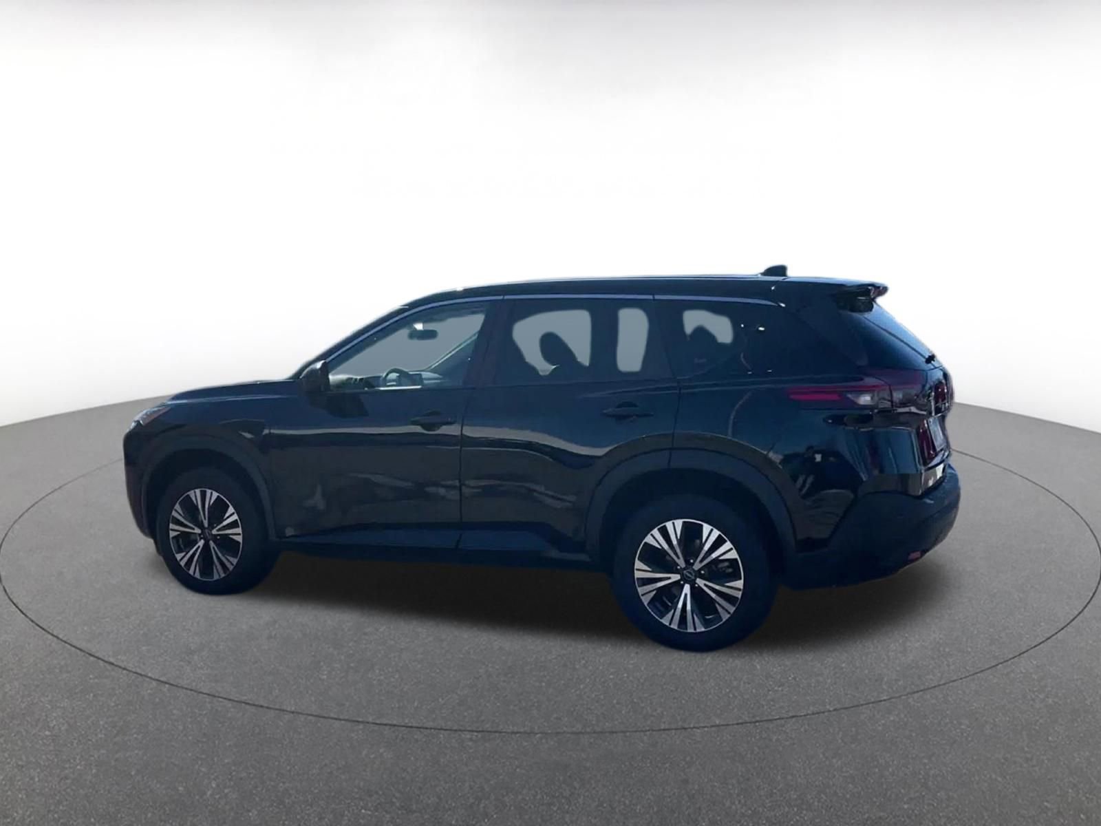 Thumbnail: 2023 Nissan Rogue - 9