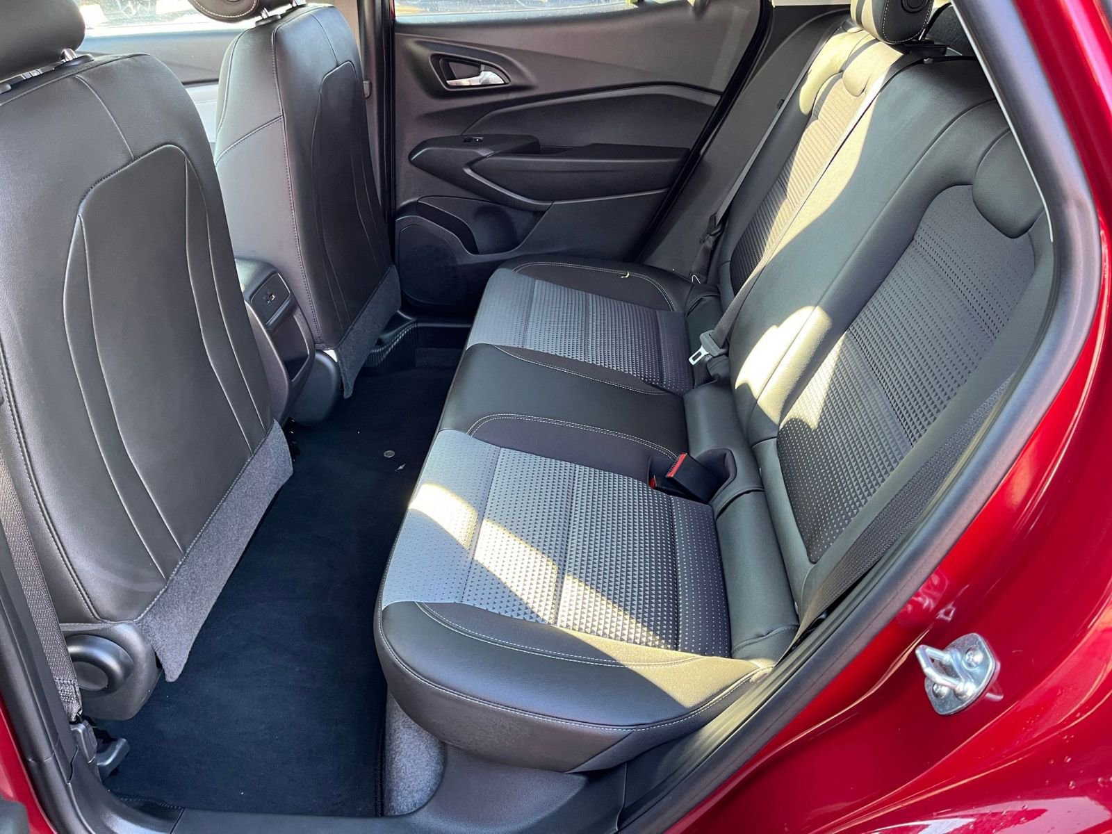 Thumbnail: 2025 Chevrolet Trax - 25