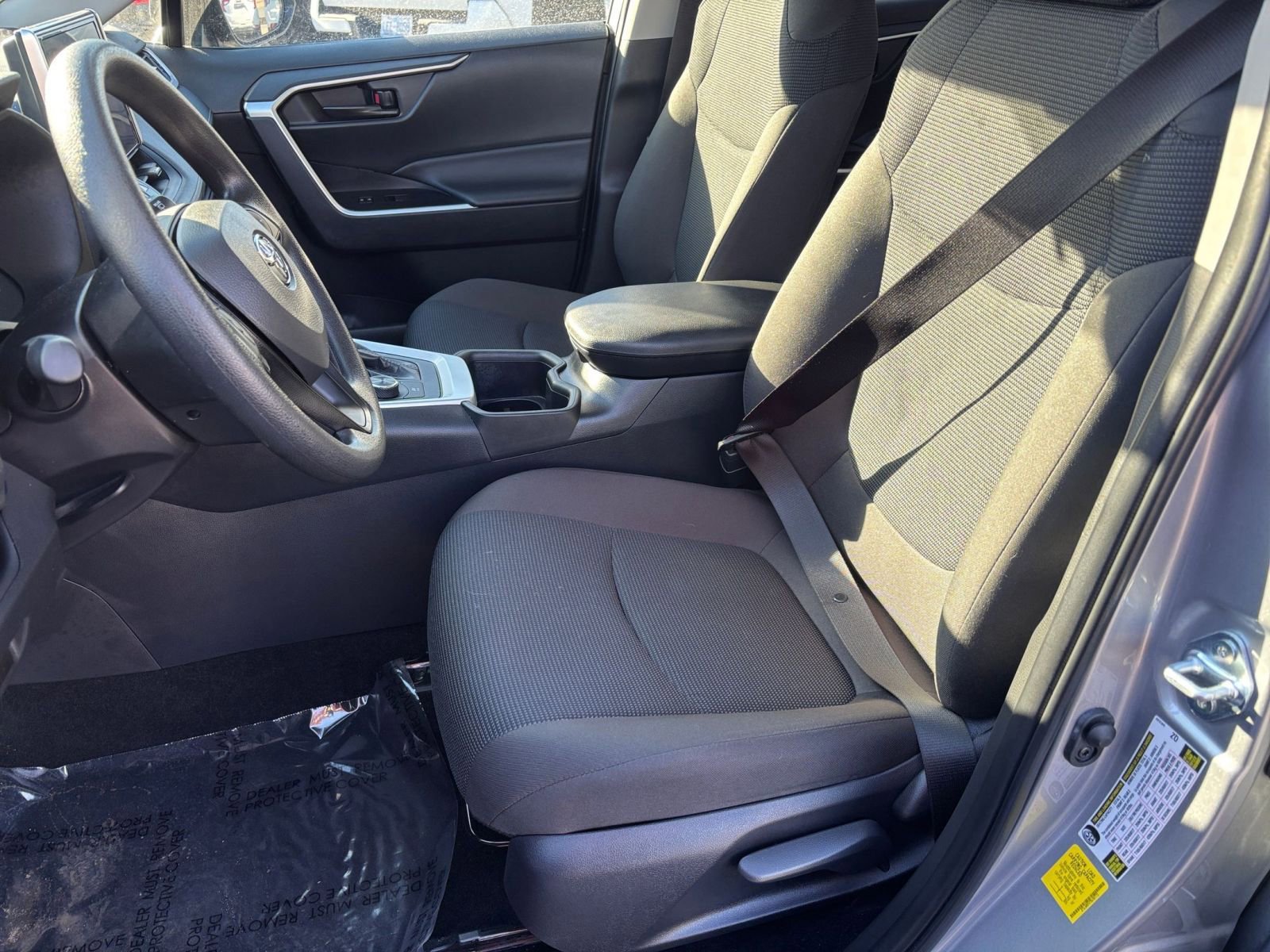 Thumbnail: 2025 Toyota RAV4 - 32