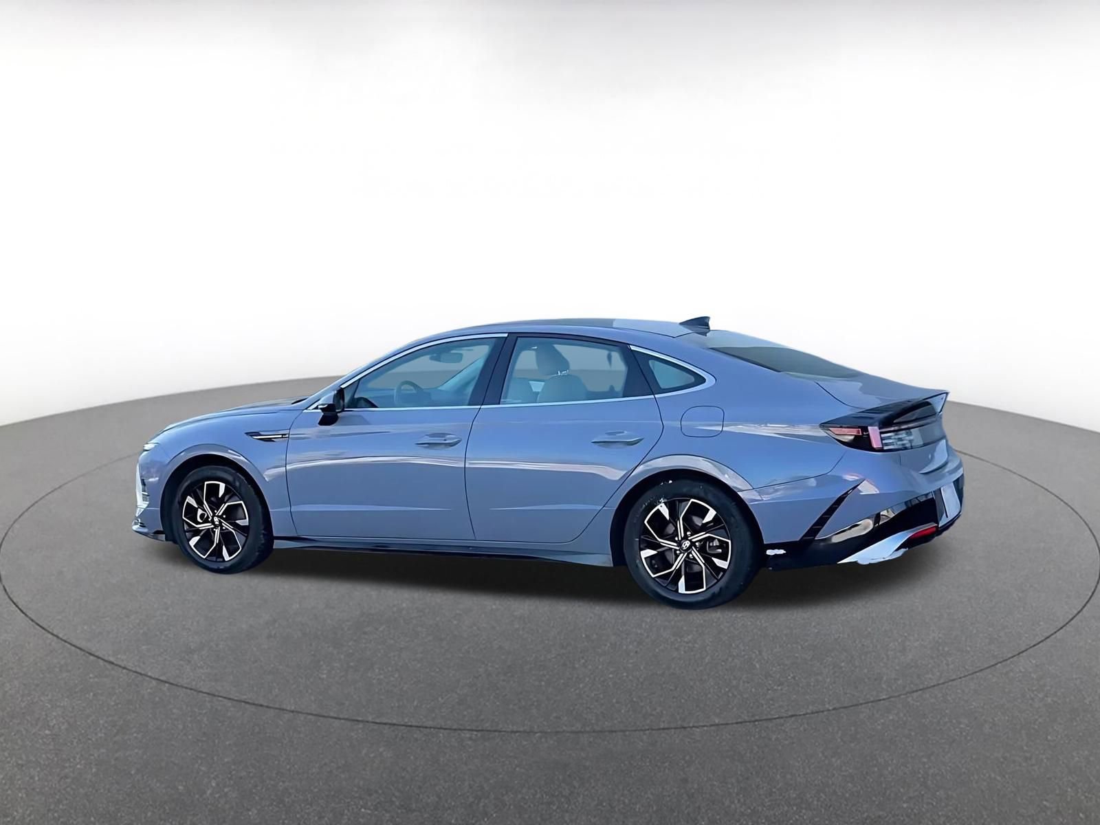 Thumbnail: 2025 Hyundai Sonata - 9