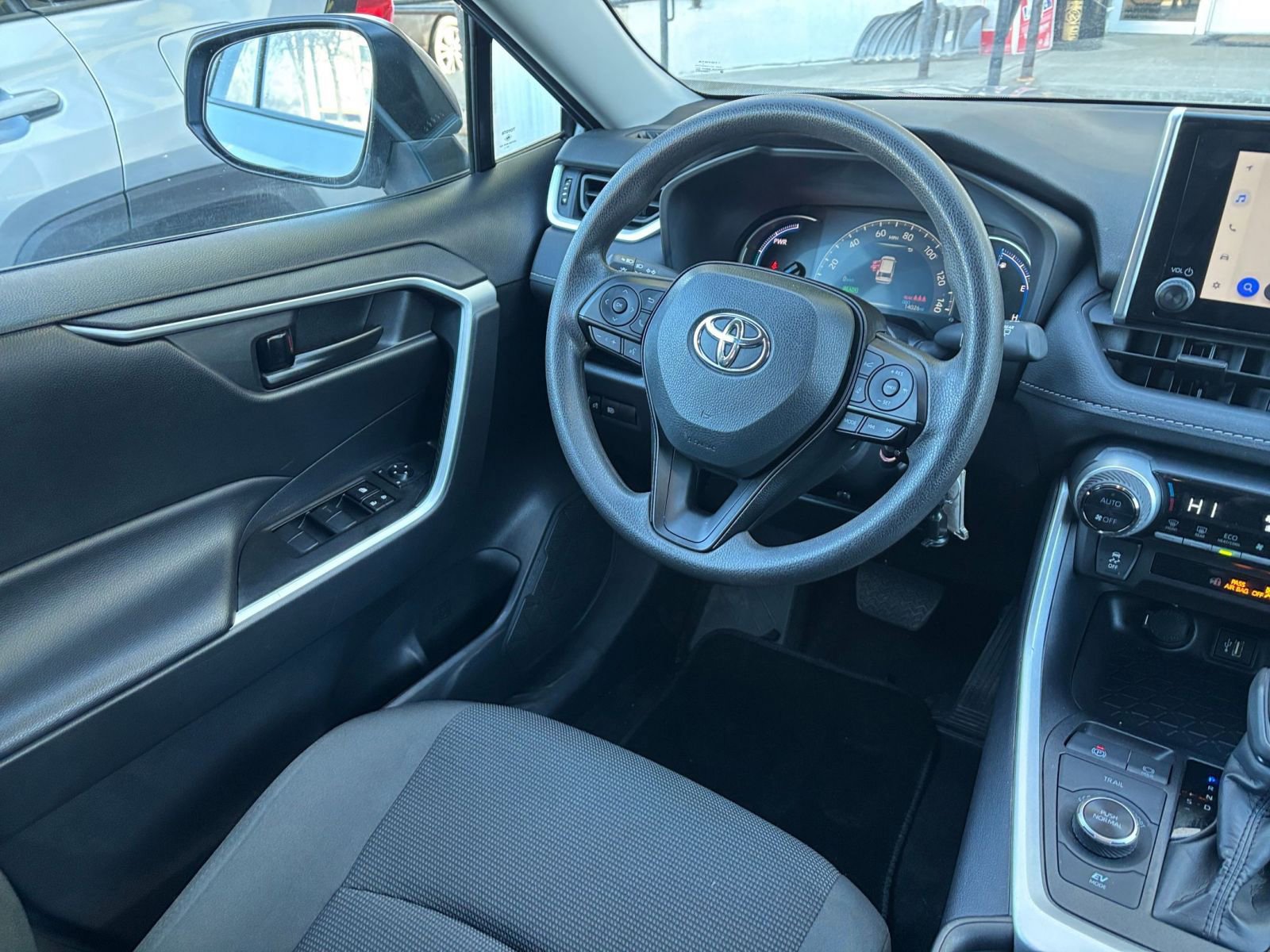 Thumbnail: 2025 Toyota RAV4 - 30