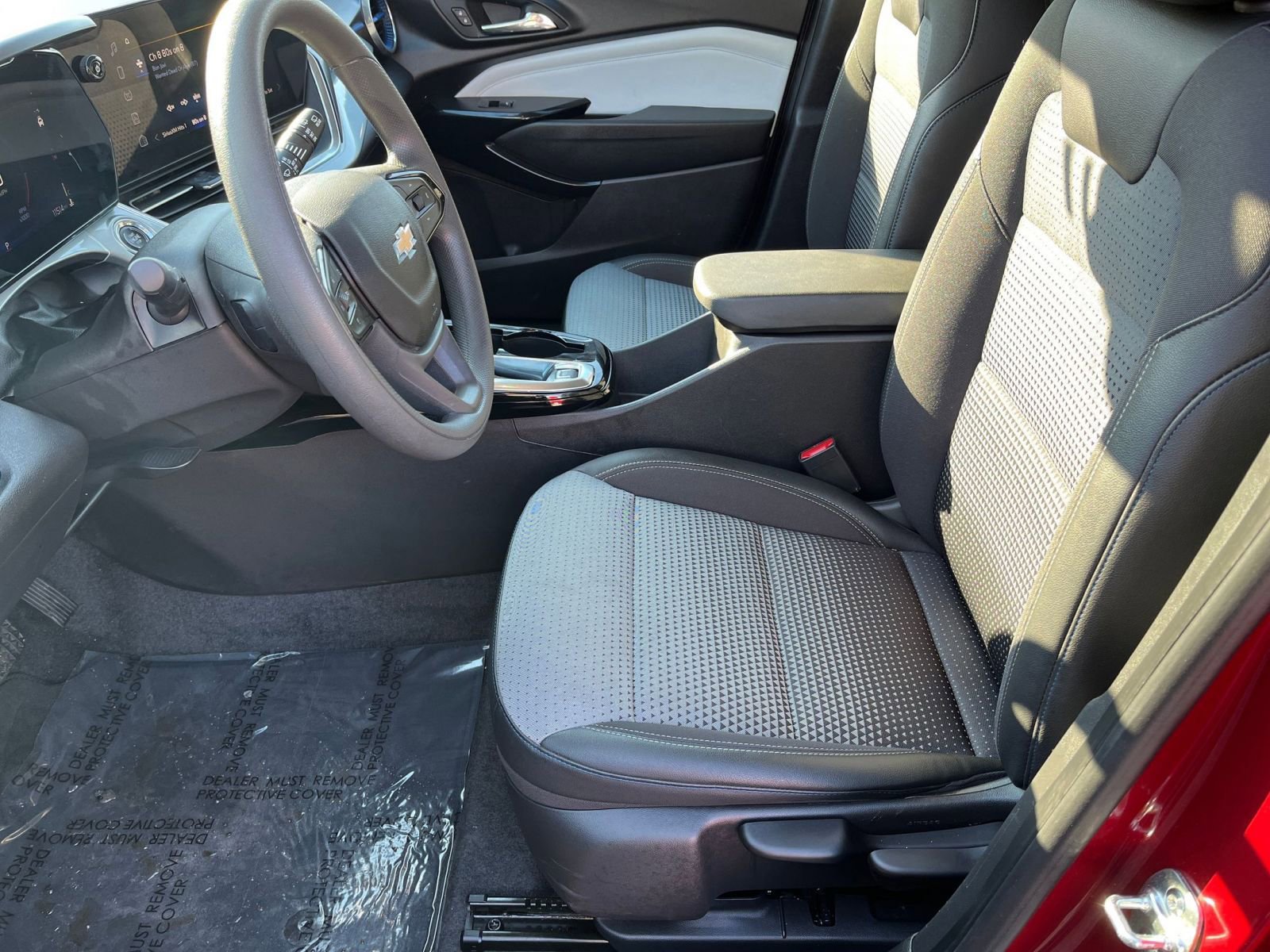 Thumbnail: 2025 Chevrolet Trax - 27