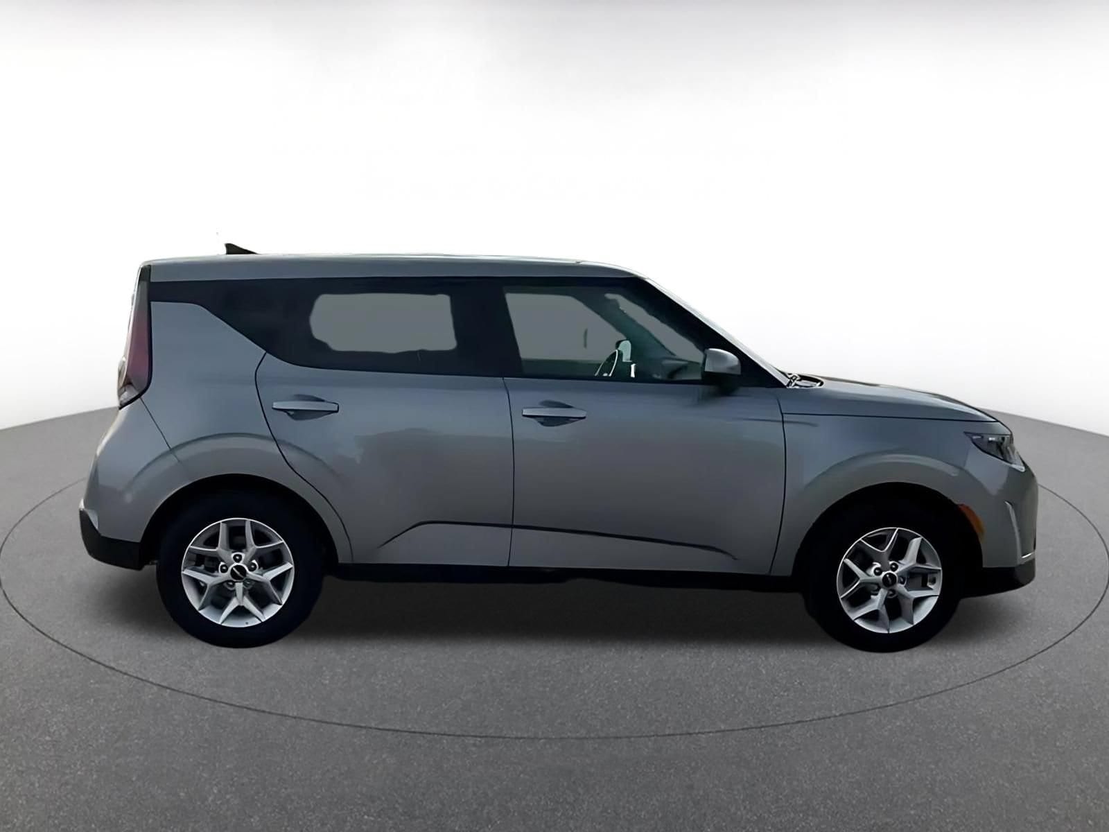 Thumbnail: 2025 Kia Soul - 15