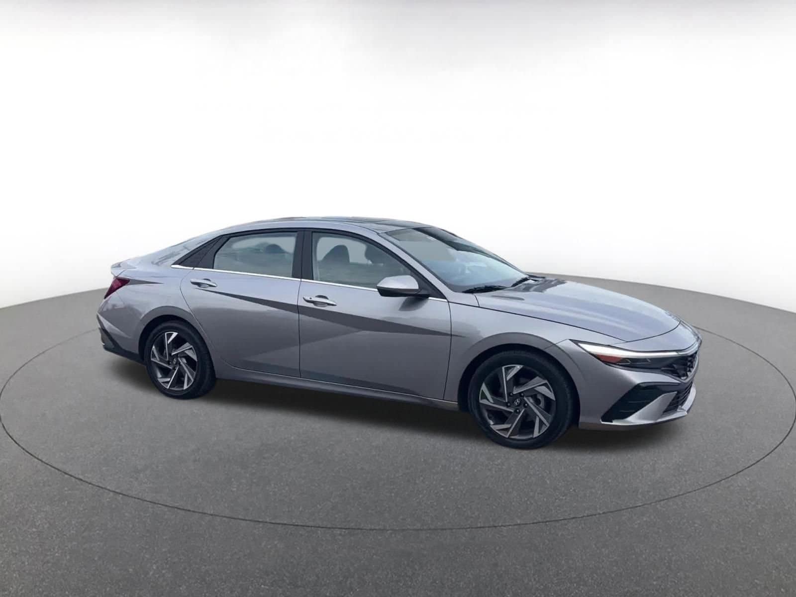 Thumbnail: 2025 Hyundai Elantra - 2