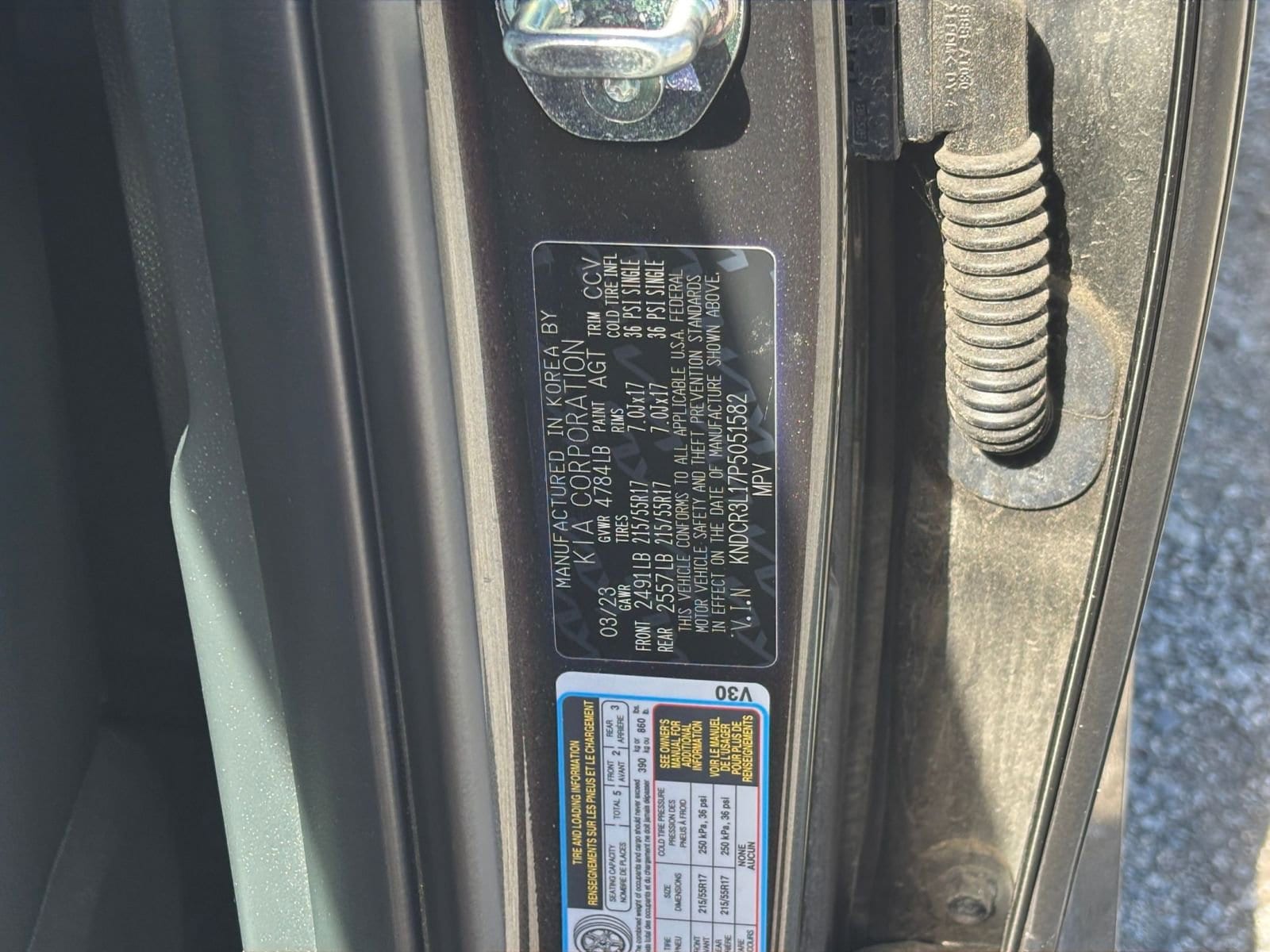 Thumbnail: 2023 Kia Niro - 25