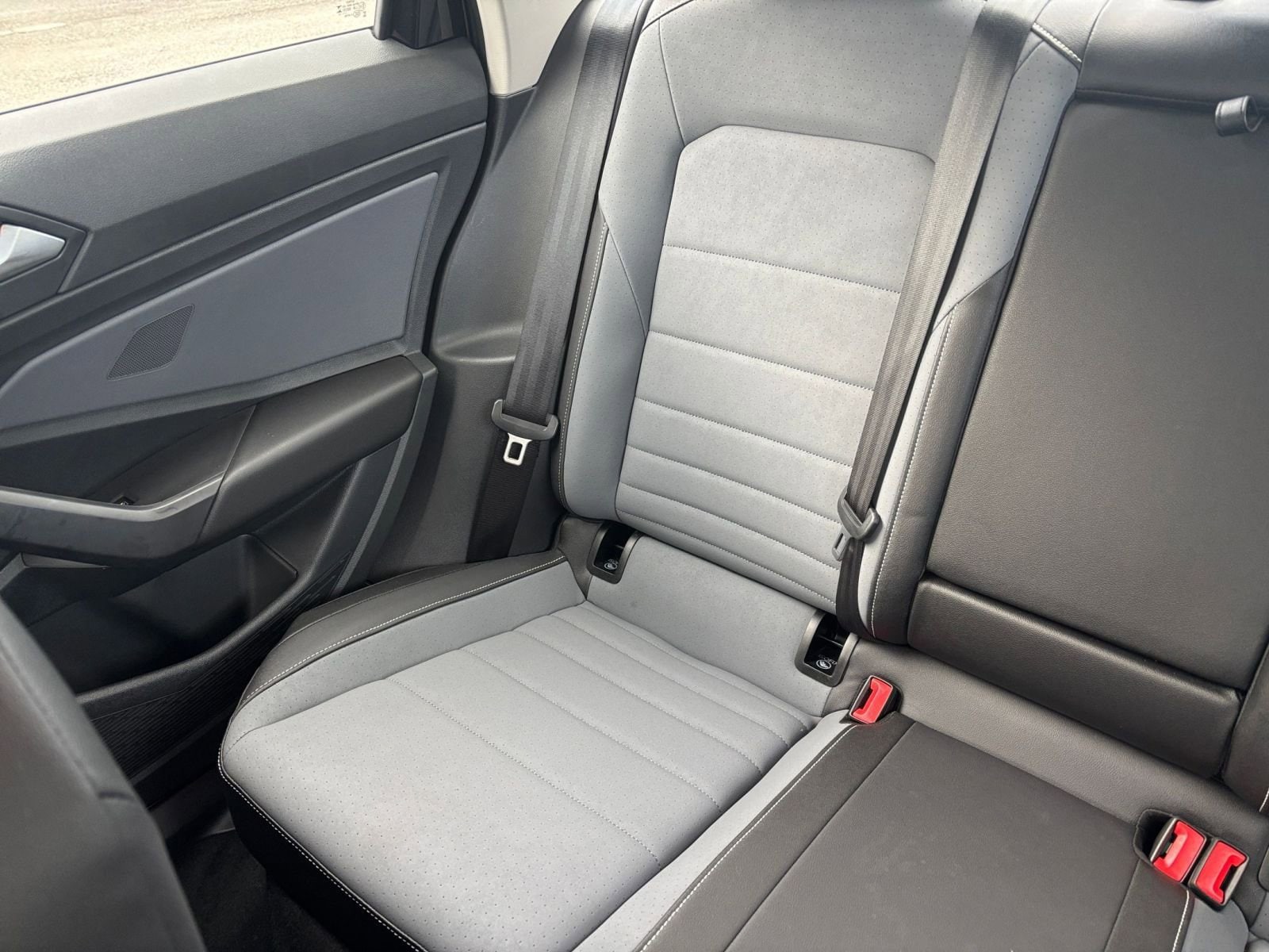 Thumbnail: 2025 Volkswagen Jetta - 35