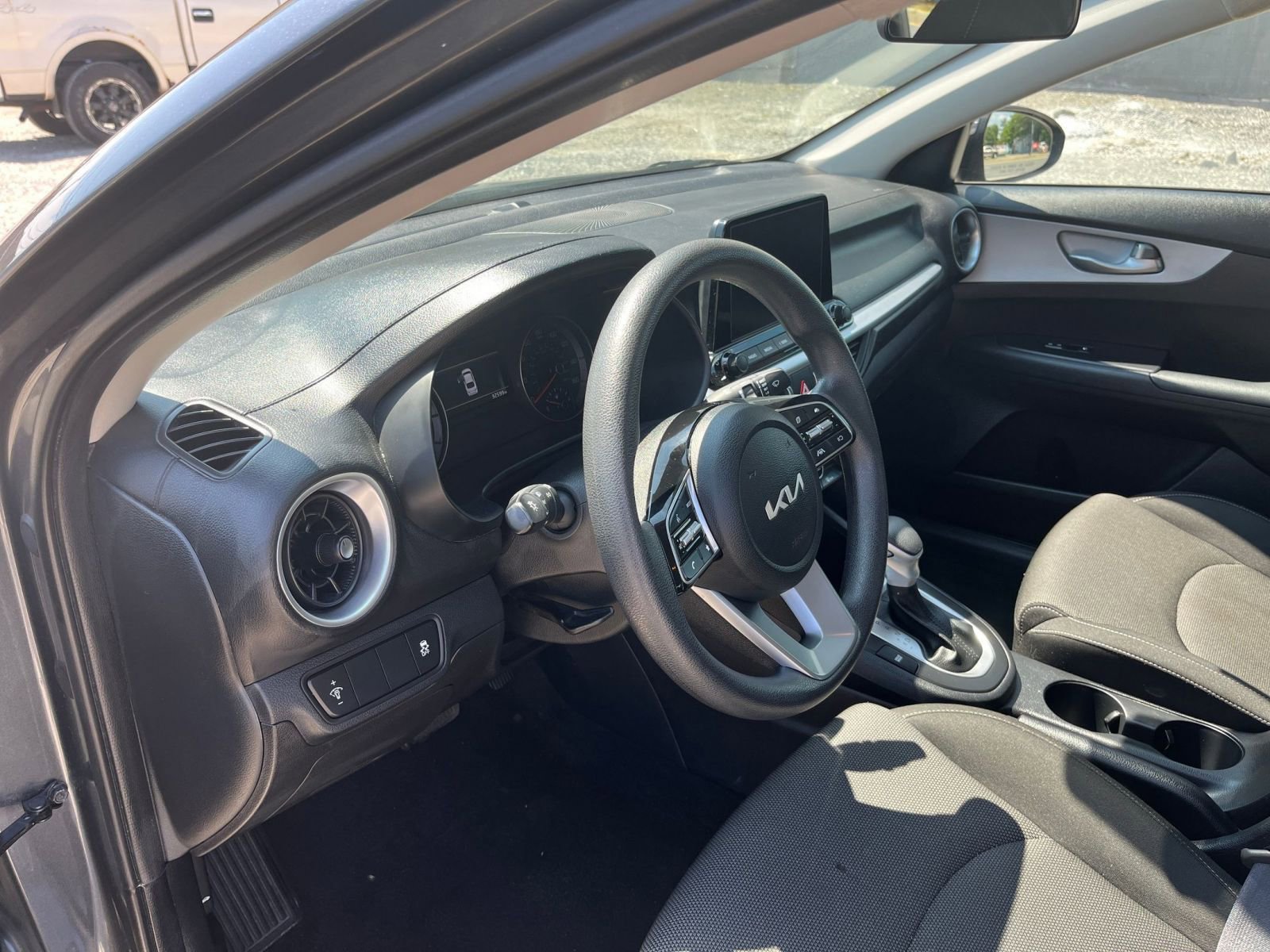 Thumbnail: 2024 Kia Forte - 33