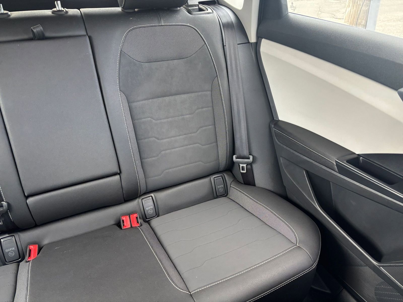 Thumbnail: 2025 Volkswagen Taos - 33