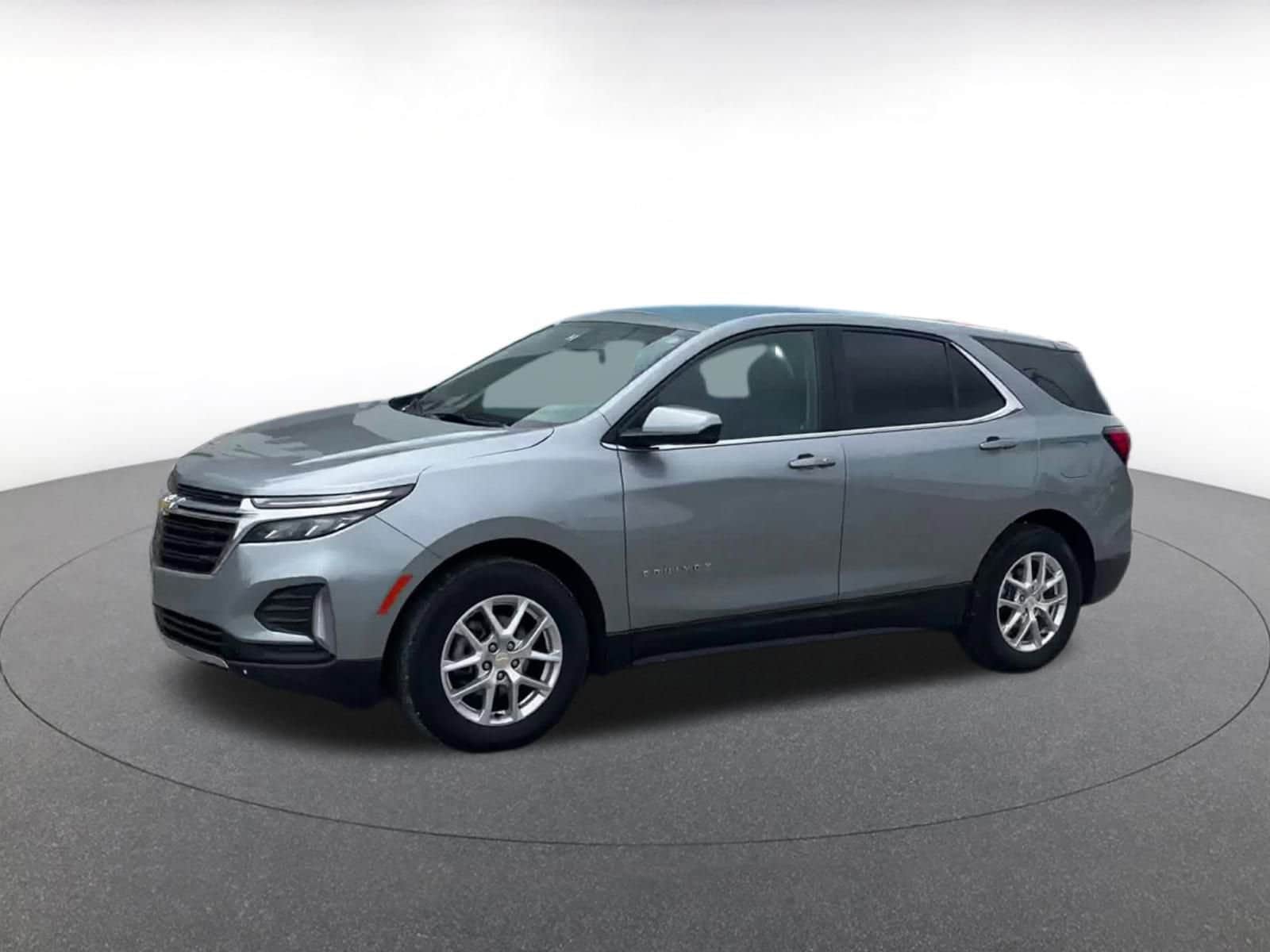 Thumbnail: 2023 Chevrolet Equinox - 8