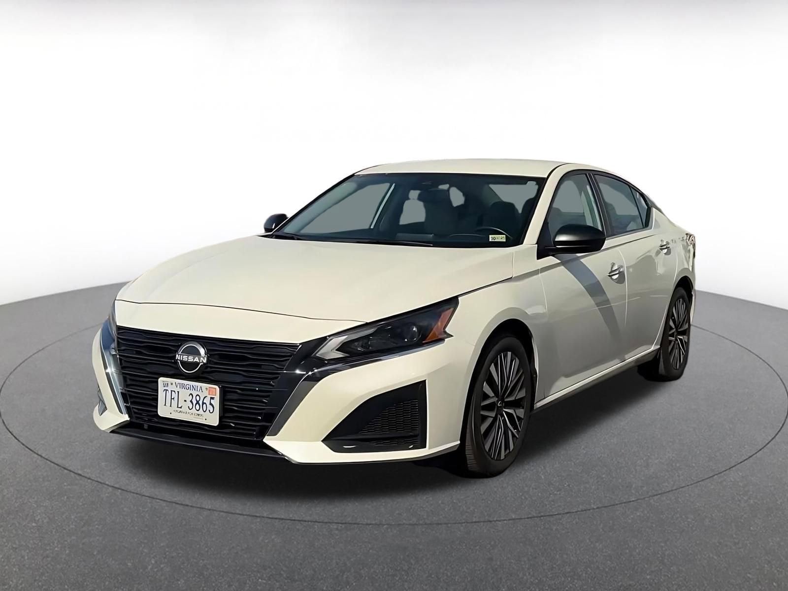Thumbnail: 2025 Nissan Altima - 7