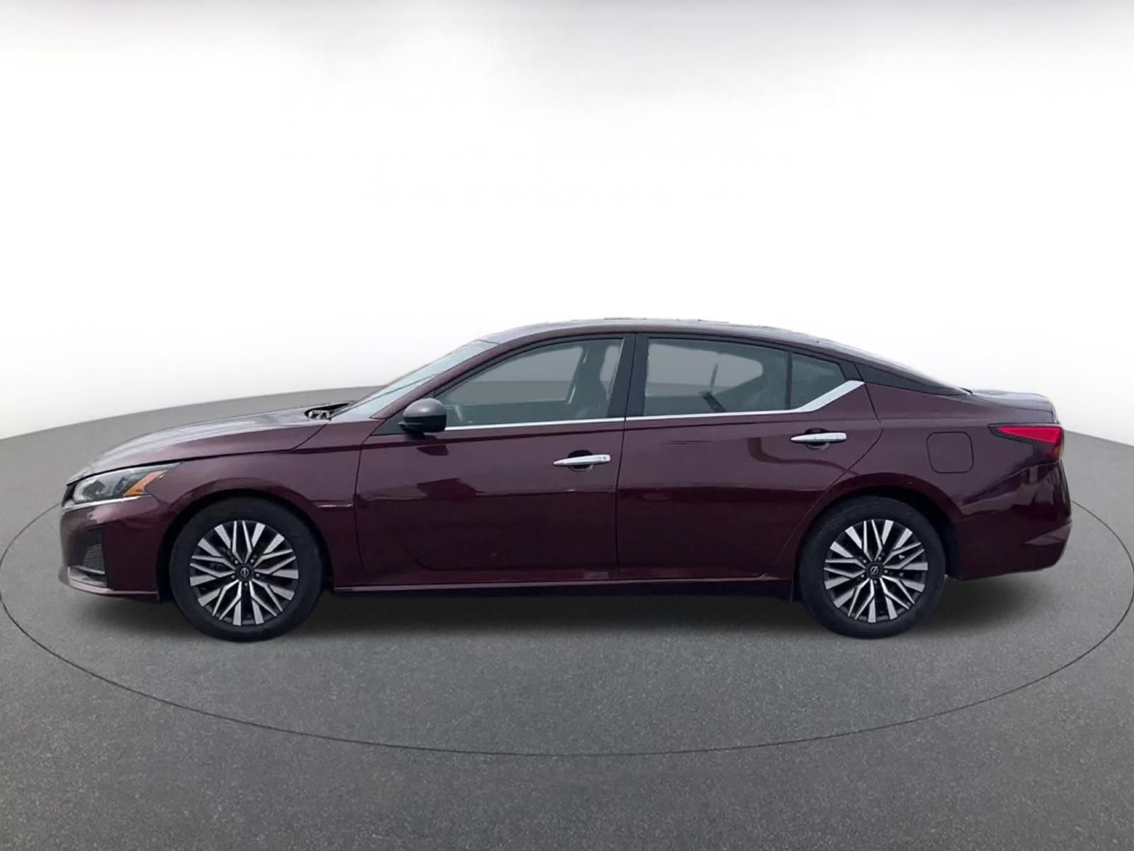 Thumbnail: 2024 Nissan Altima - 8