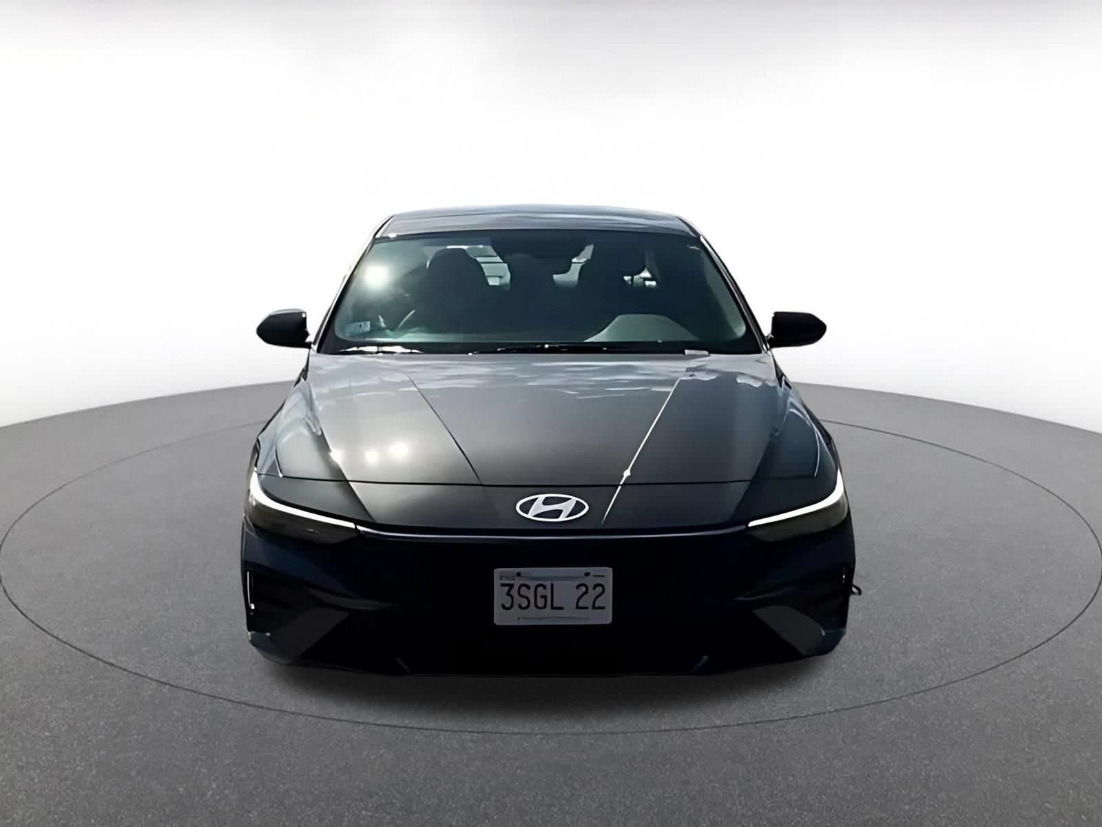 Thumbnail: 2026 Hyundai Elantra - 4