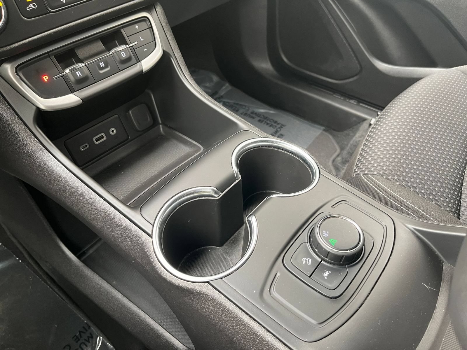 2024 GMC Terrain SLE - Photo 46