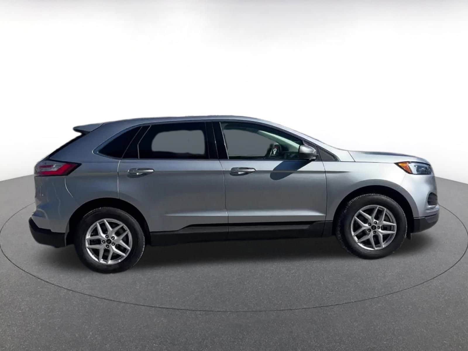Thumbnail: 2024 Ford Edge - 16