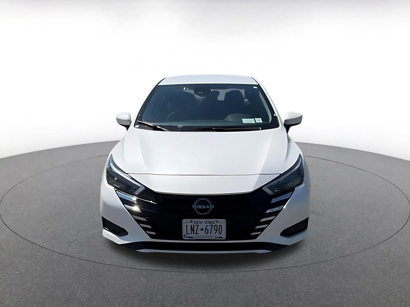 Thumbnail: 2025 Nissan Versa - 4