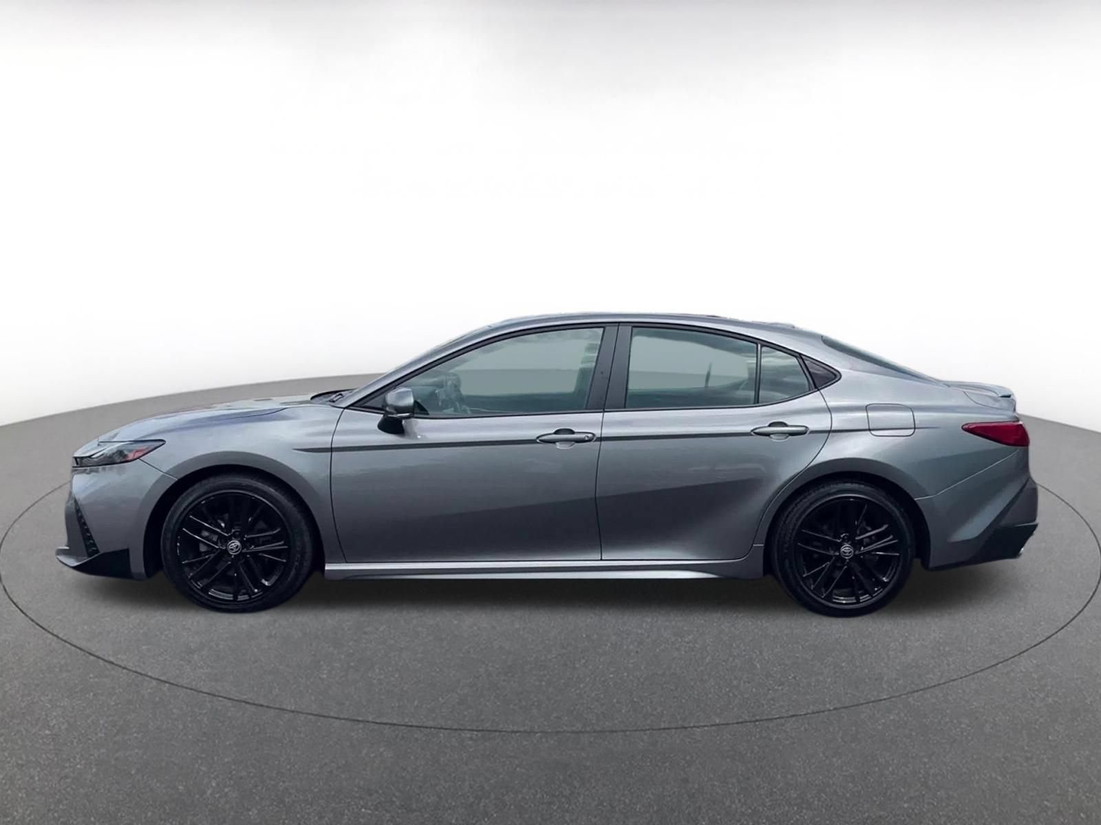 Thumbnail: 2025 Toyota Camry - 9
