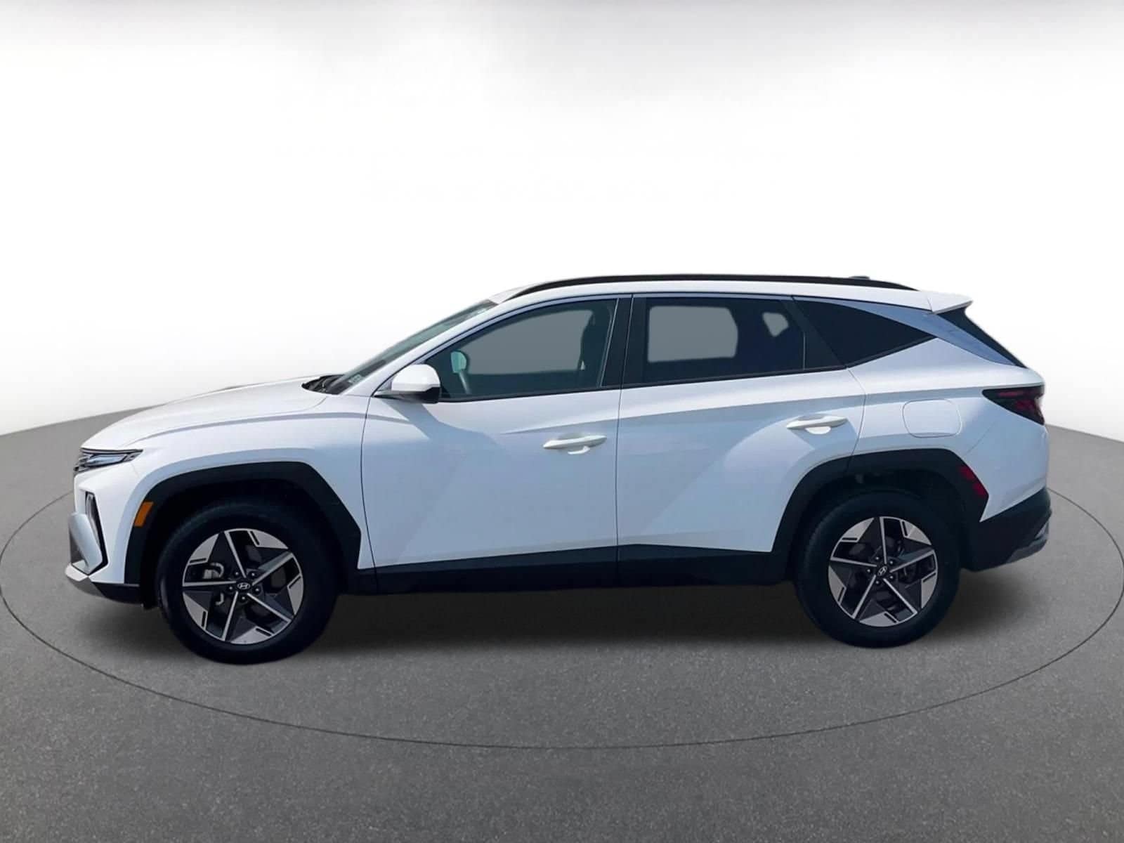 Thumbnail: 2025 Hyundai Tucson - 8