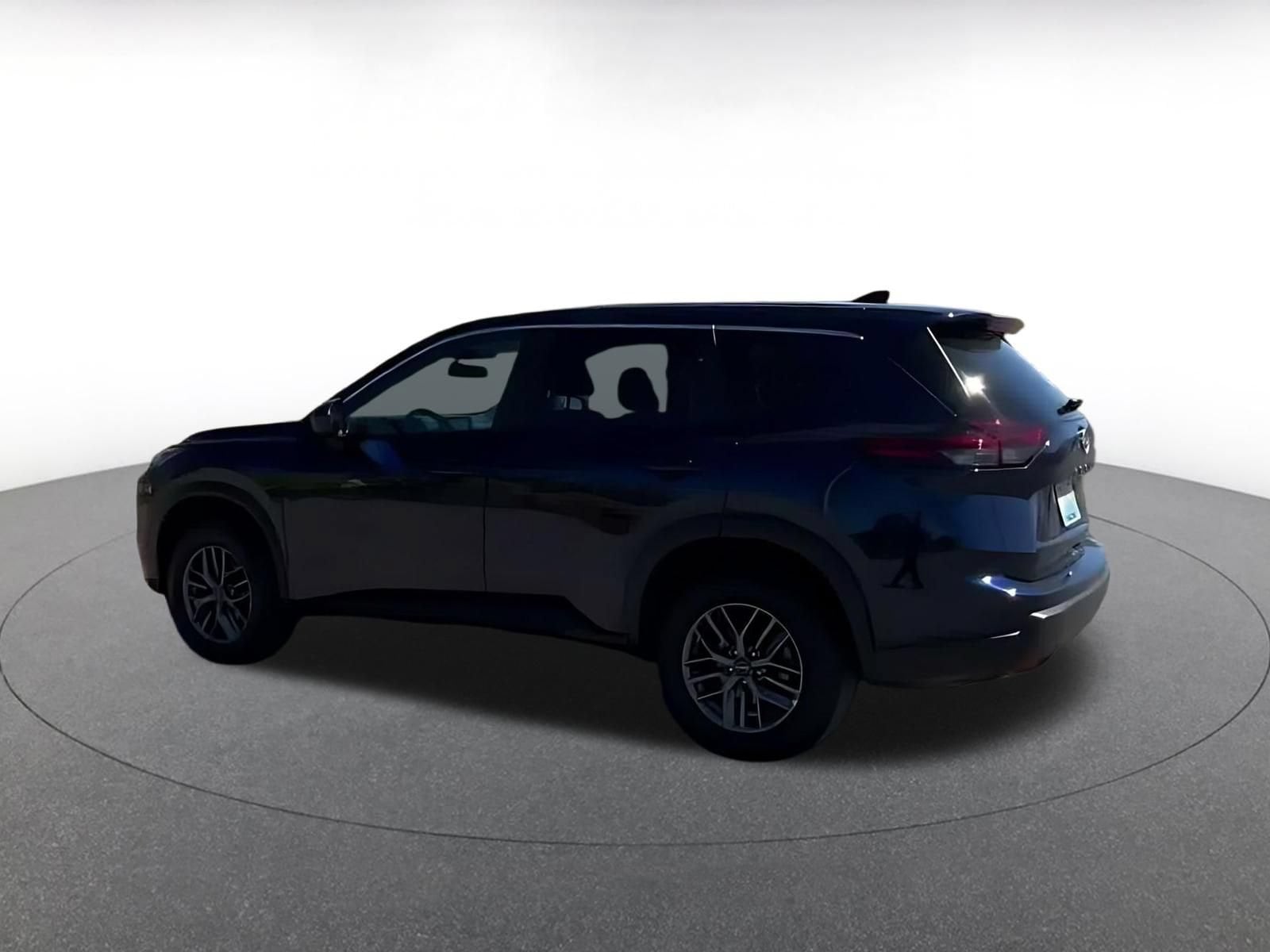 Thumbnail: 2026 Nissan Rogue - 10