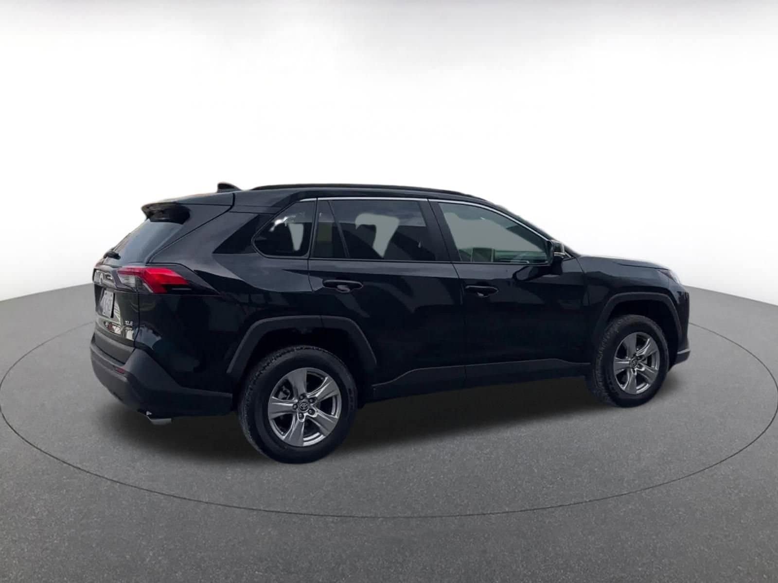 Thumbnail: 2025 Toyota RAV4 - 14