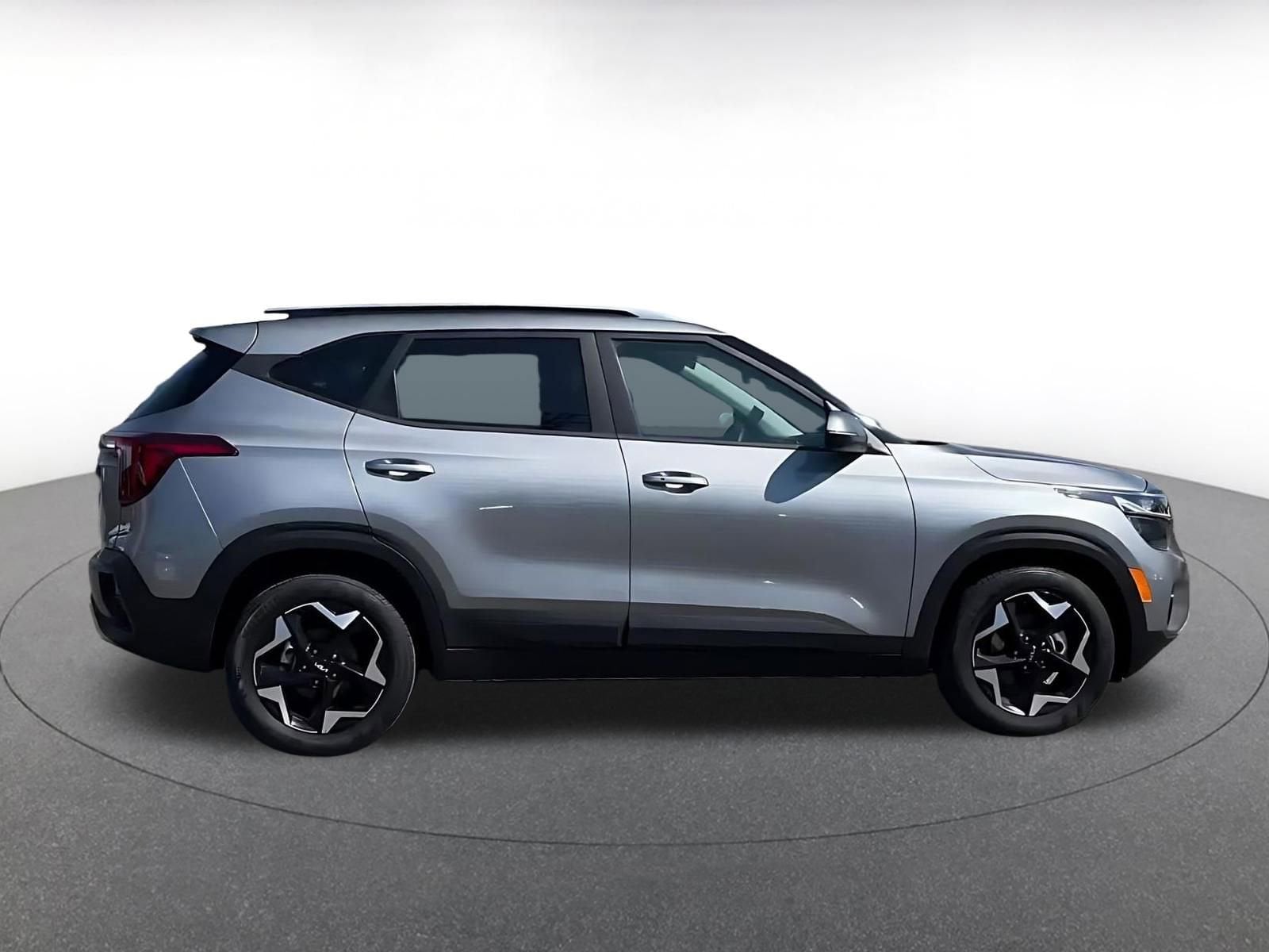 Thumbnail: 2025 Kia Seltos - 16