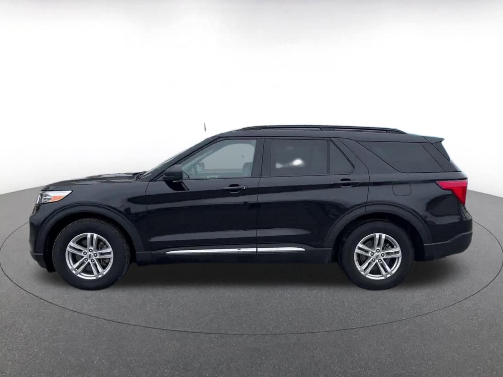 Thumbnail: 2024 Ford Explorer - 8