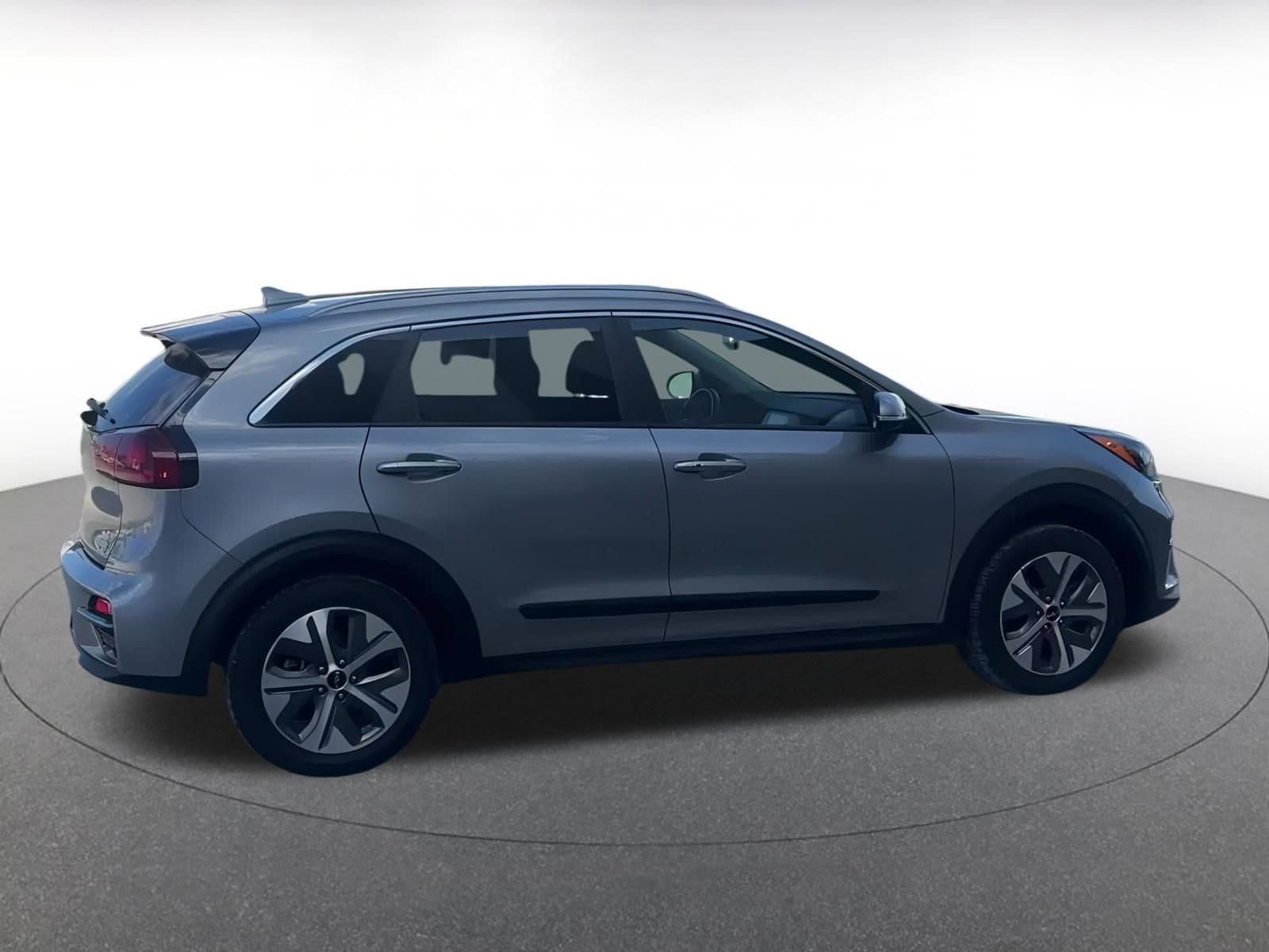 Thumbnail: 2022 Kia Niro - 15