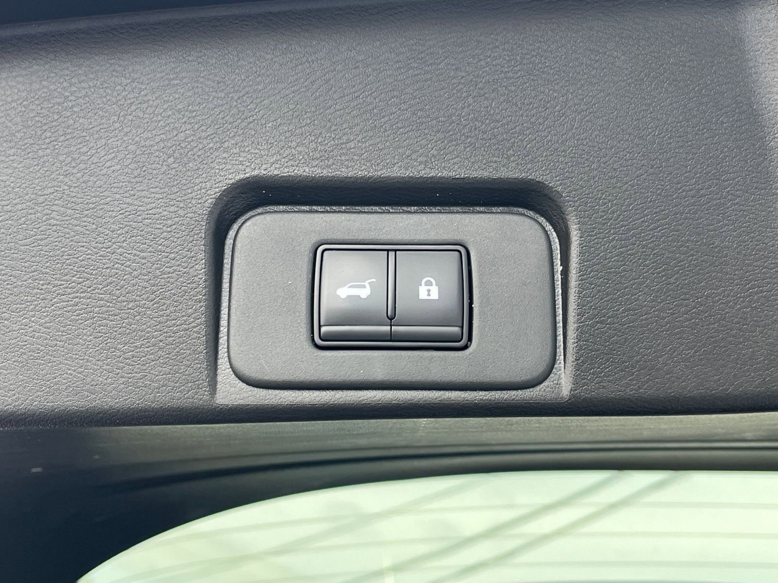 Thumbnail: 2025 Nissan Rogue - 23