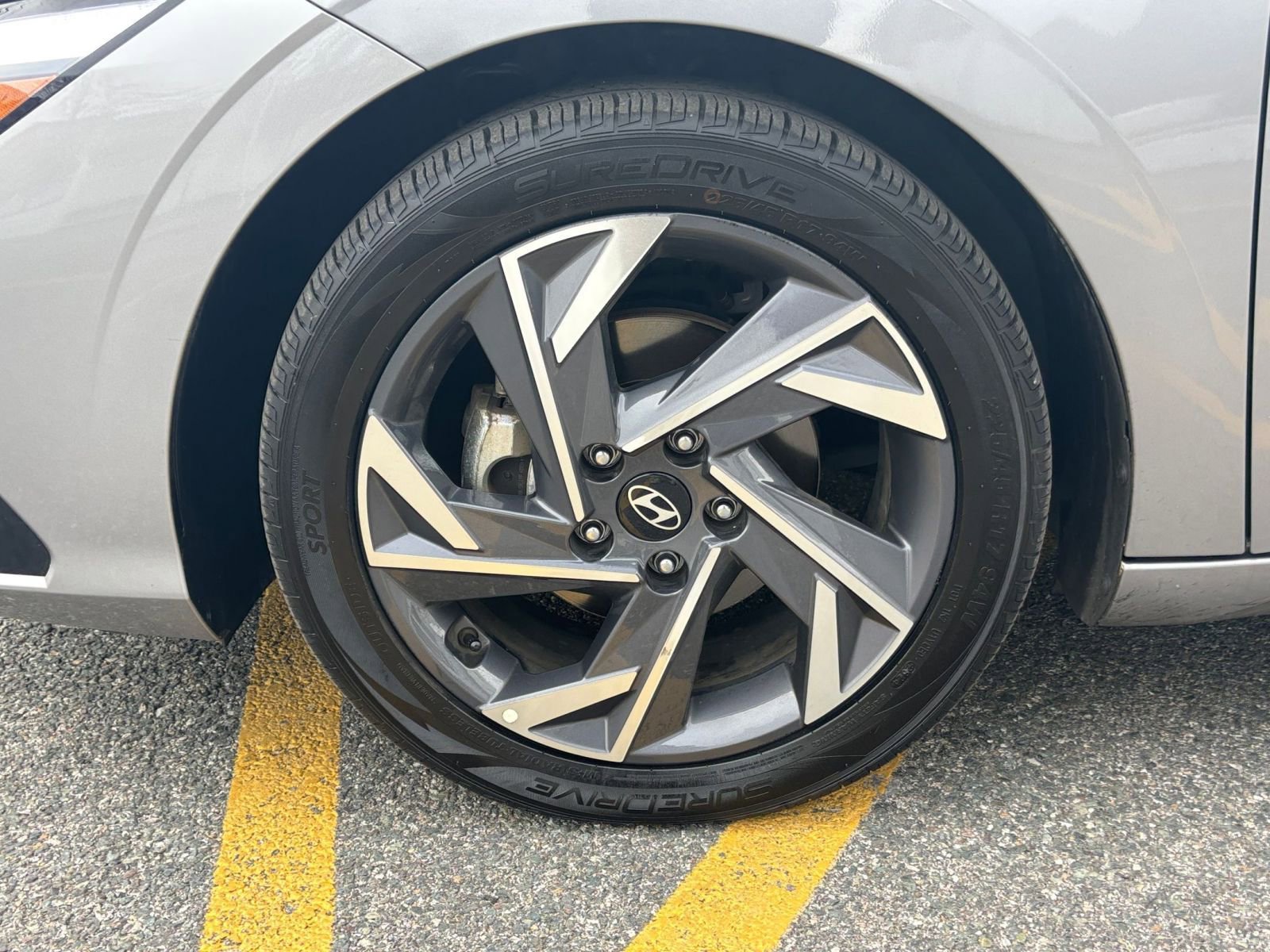 Thumbnail: 2025 Hyundai Elantra - 25