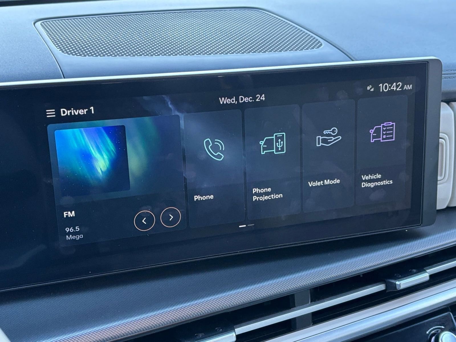 Thumbnail: 2025 Hyundai Santa Fe - 20