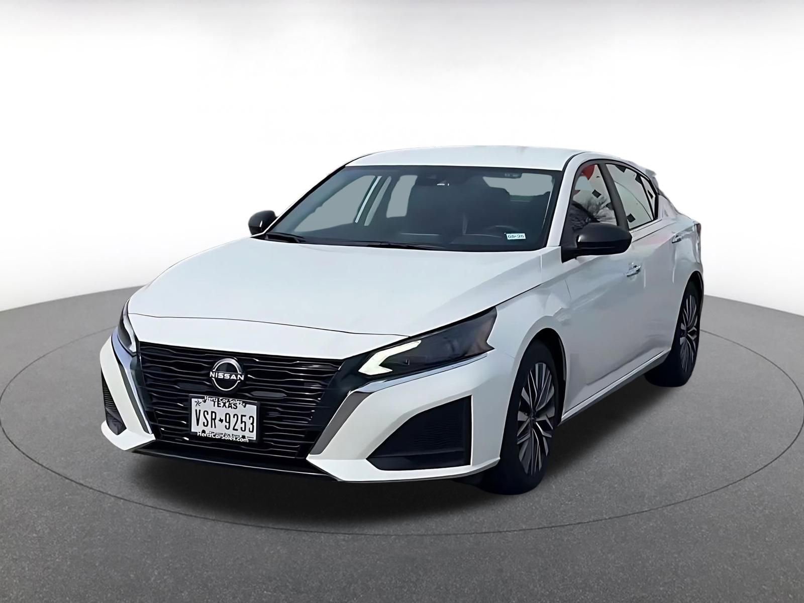 Thumbnail: 2025 Nissan Altima - 7