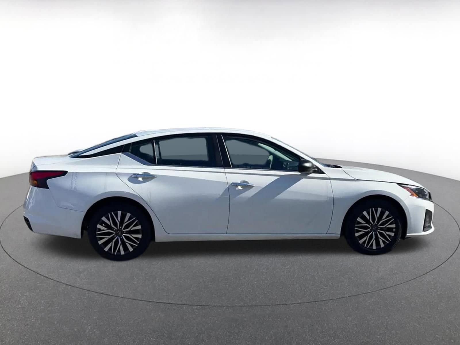 Thumbnail: 2025 Nissan Altima - 16