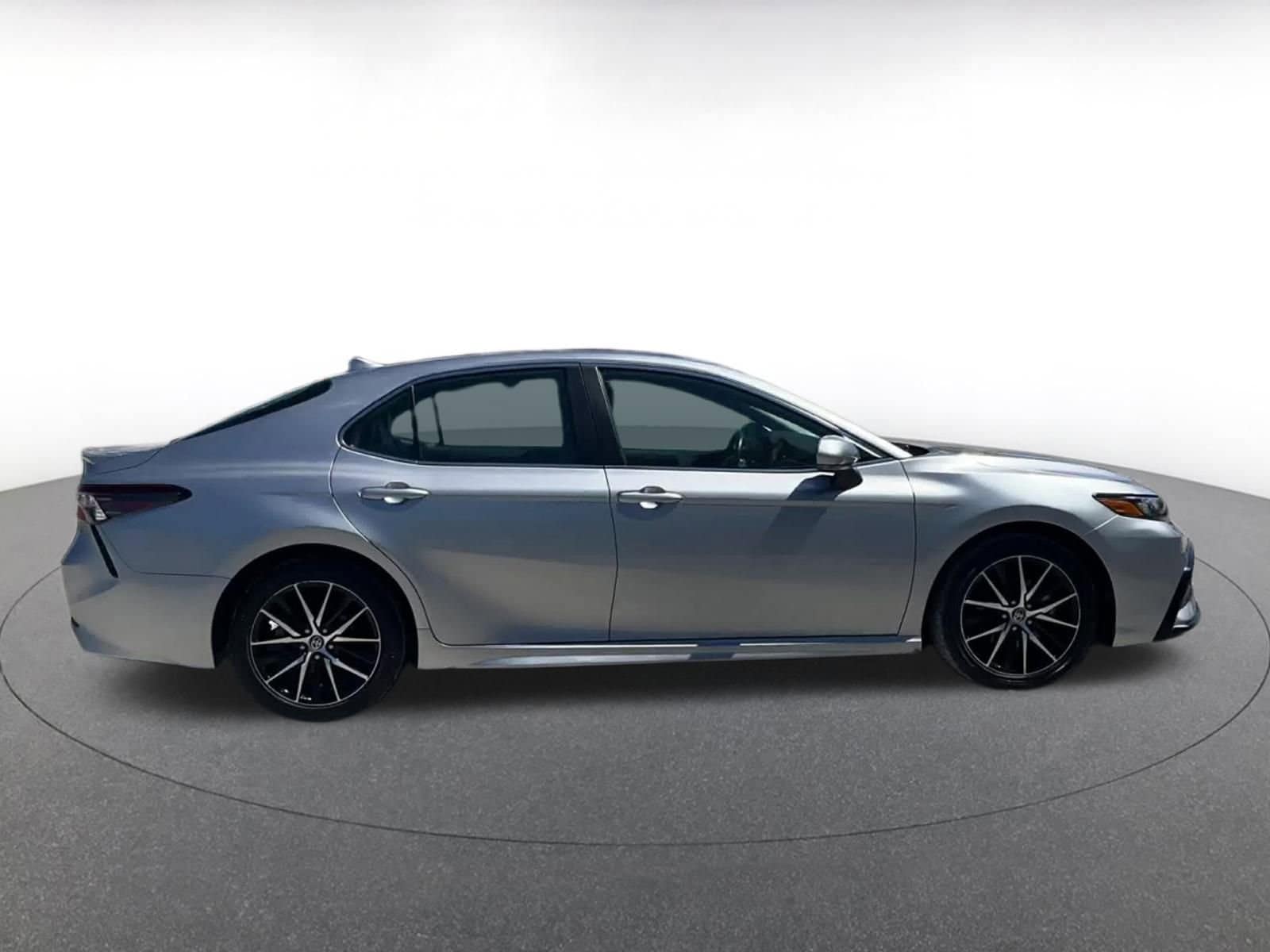 Thumbnail: 2024 Toyota Camry - 15