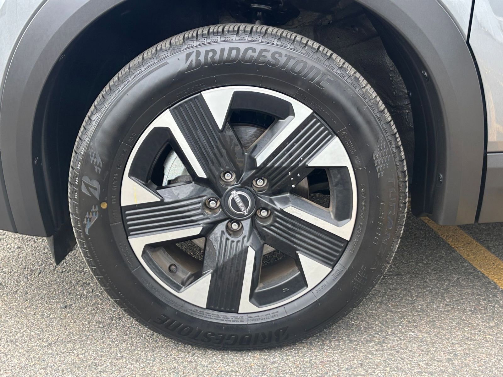 Thumbnail: 2025 Nissan Kicks - 25