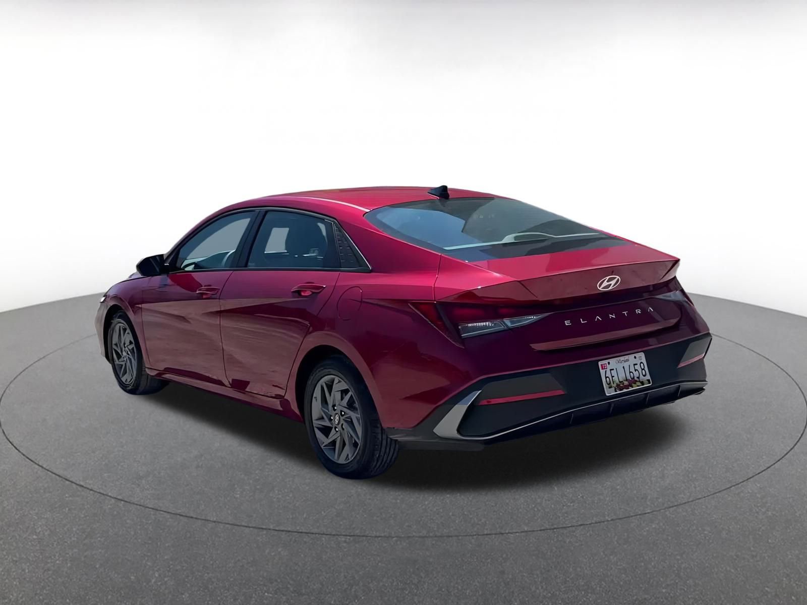 Thumbnail: 2024 Hyundai Elantra - 11