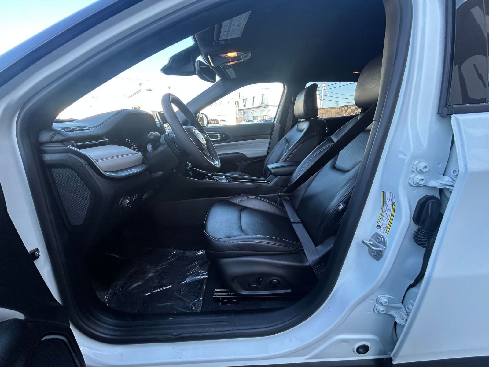 Thumbnail: 2025 Jeep Compass - 28