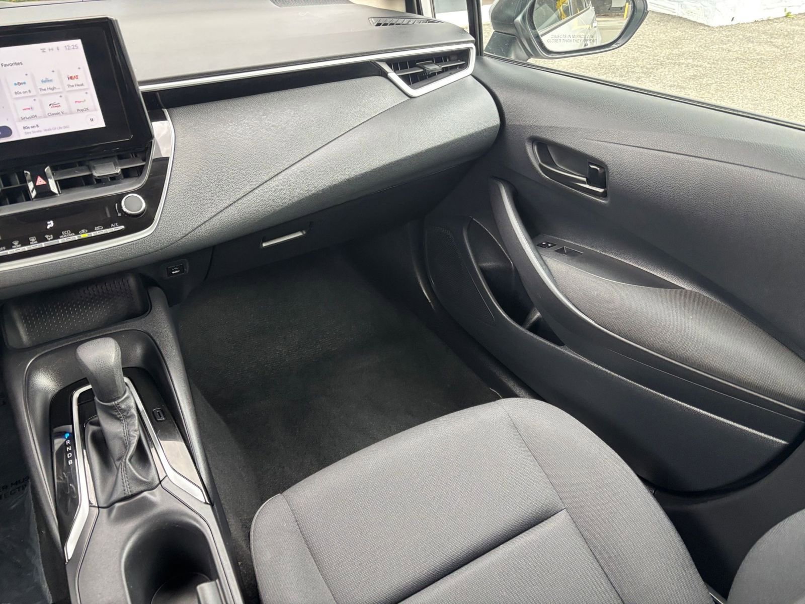 Thumbnail: 2025 Toyota Corolla - 31