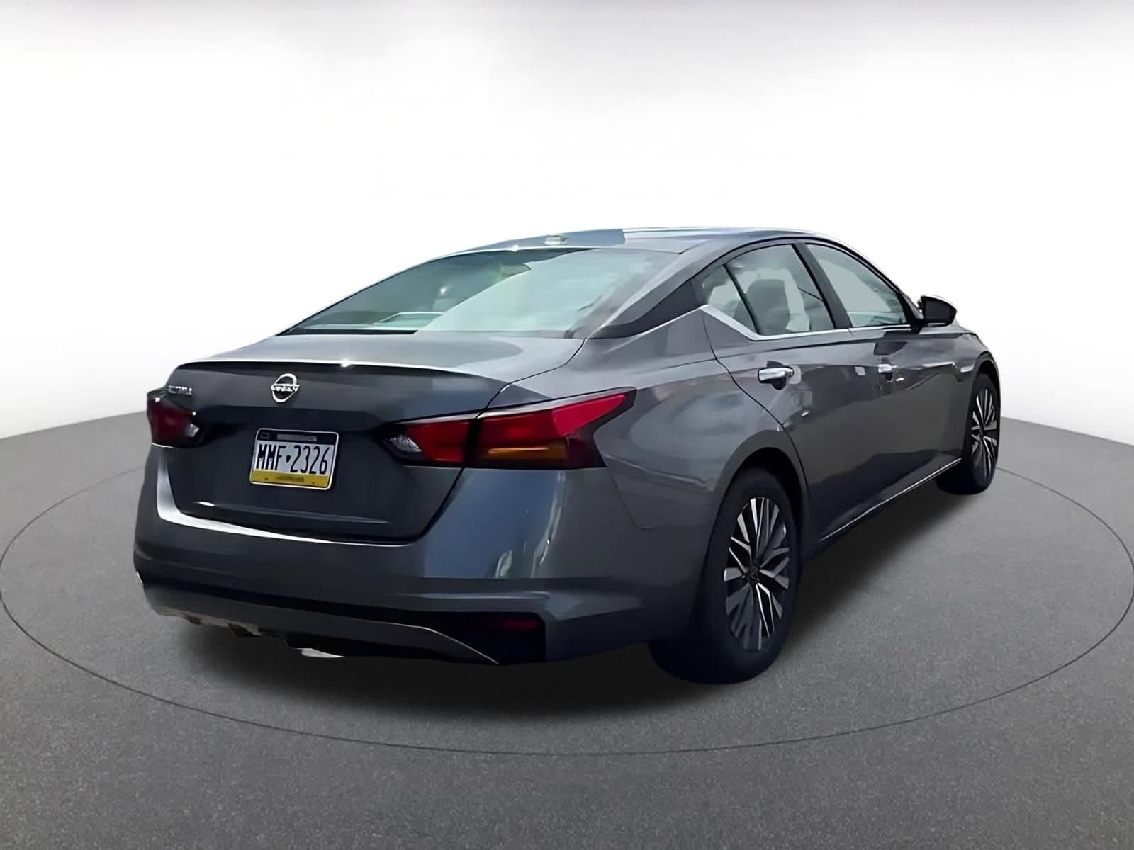 Thumbnail: 2025 Nissan Altima - 11