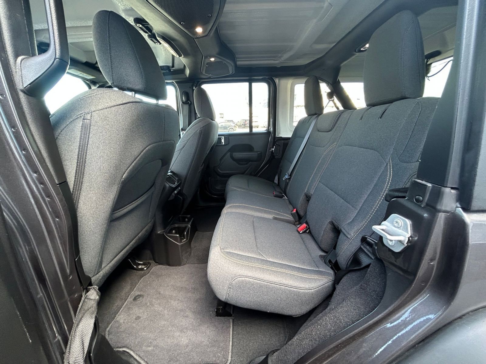 Thumbnail: 2025 Jeep Wrangler - 25