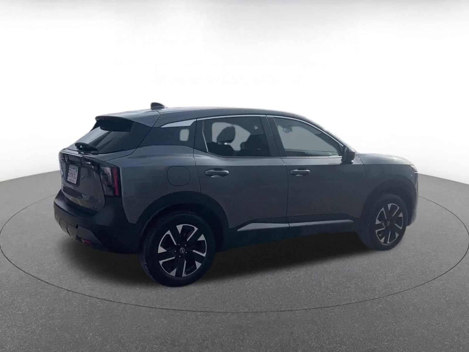 Thumbnail: 2025 Nissan Kicks - 15
