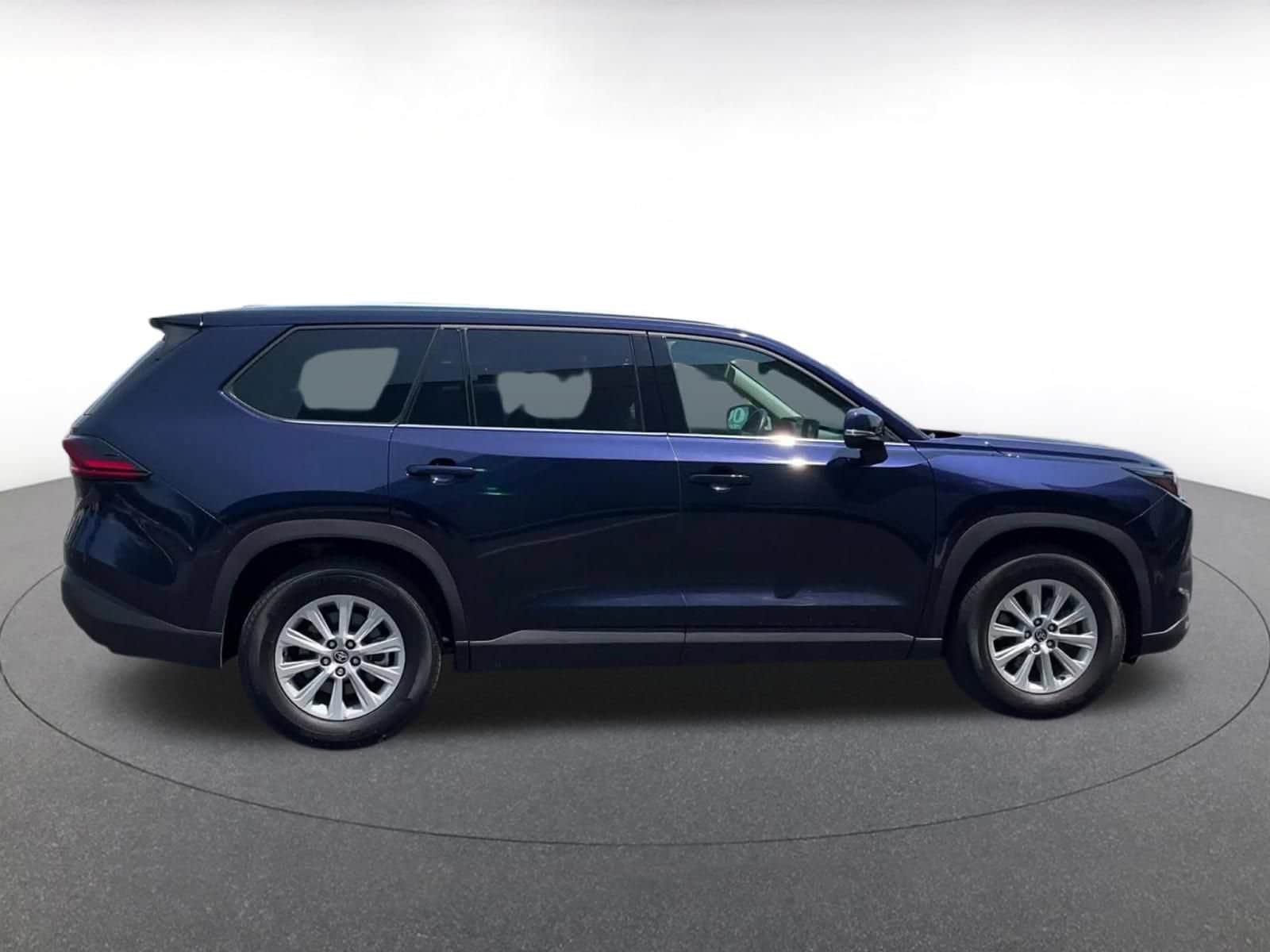 Thumbnail: 2025 Toyota Grand Highlander - 15