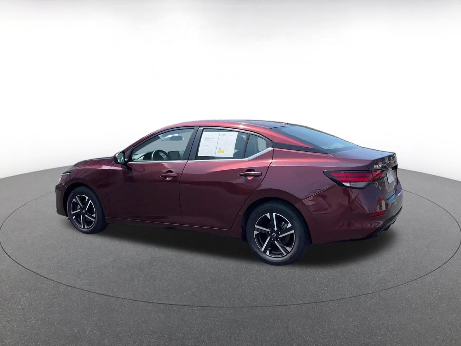 Thumbnail: 2025 Nissan Sentra - 10
